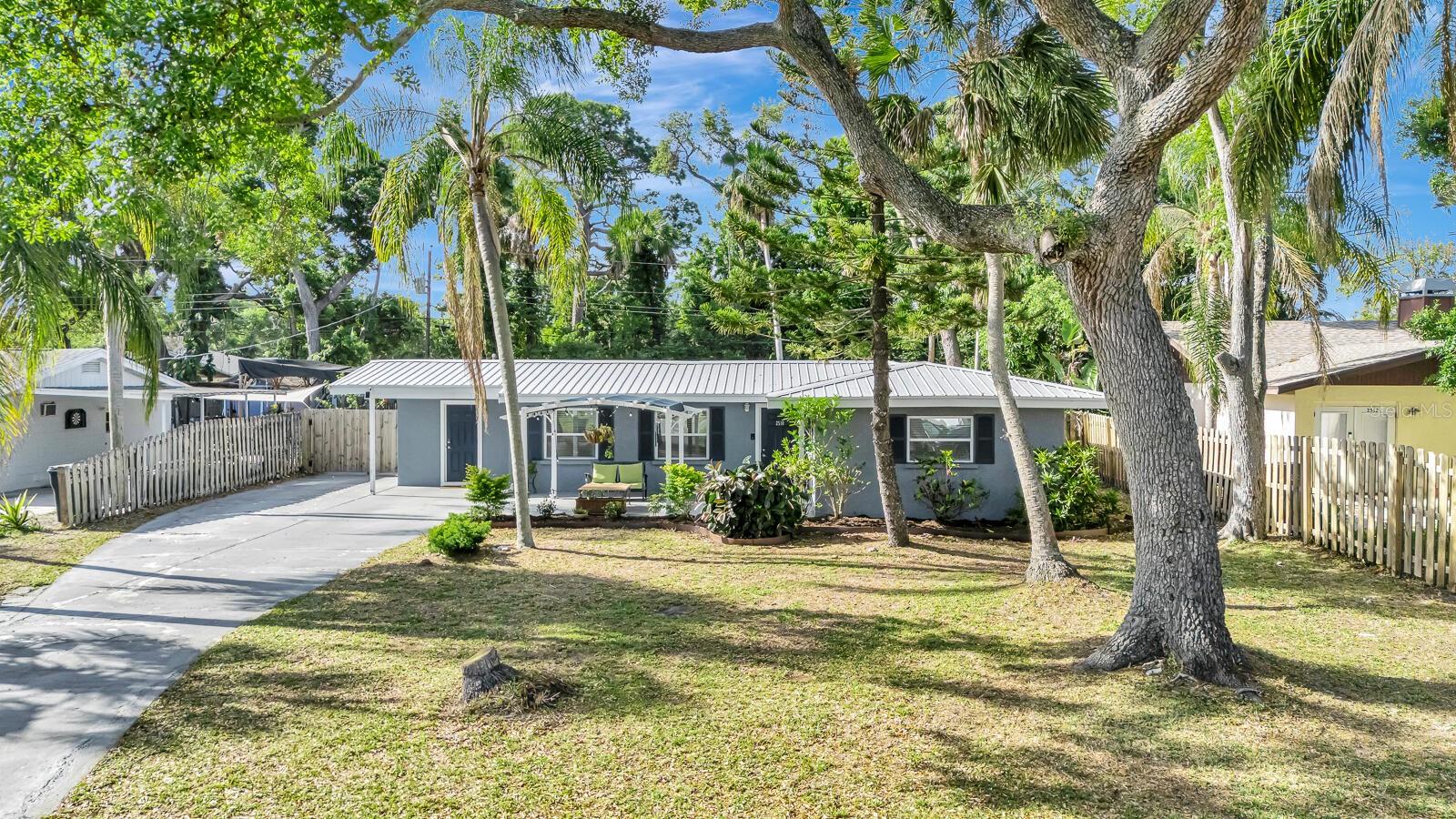 2510 51st Avenue, Bradenton, FL 34207