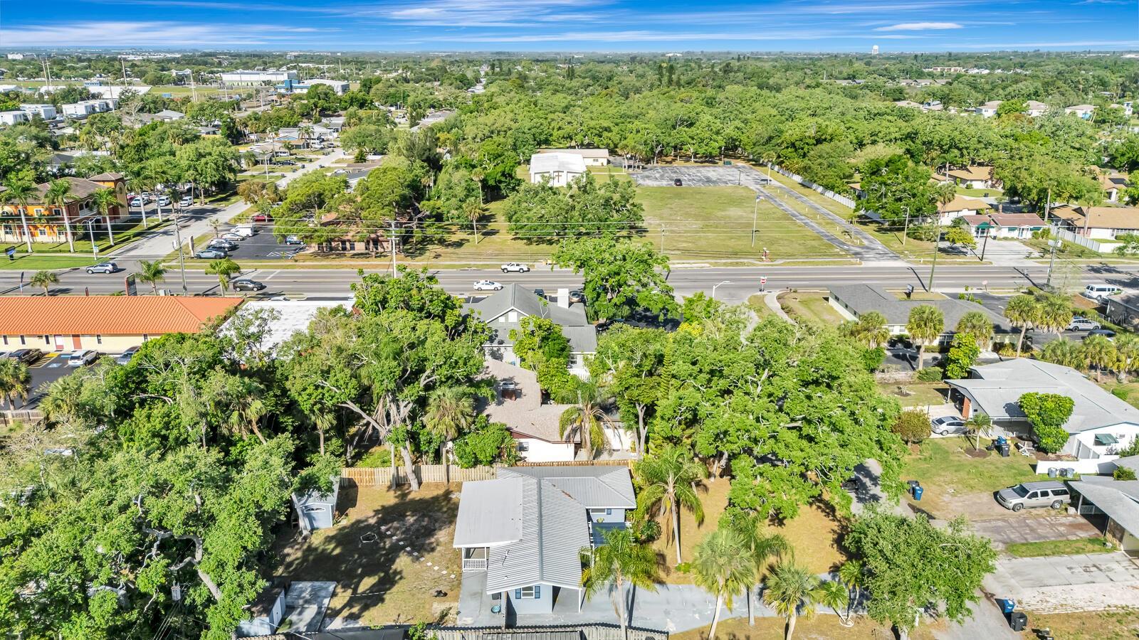 2510 51st Avenue, Bradenton, FL 34207