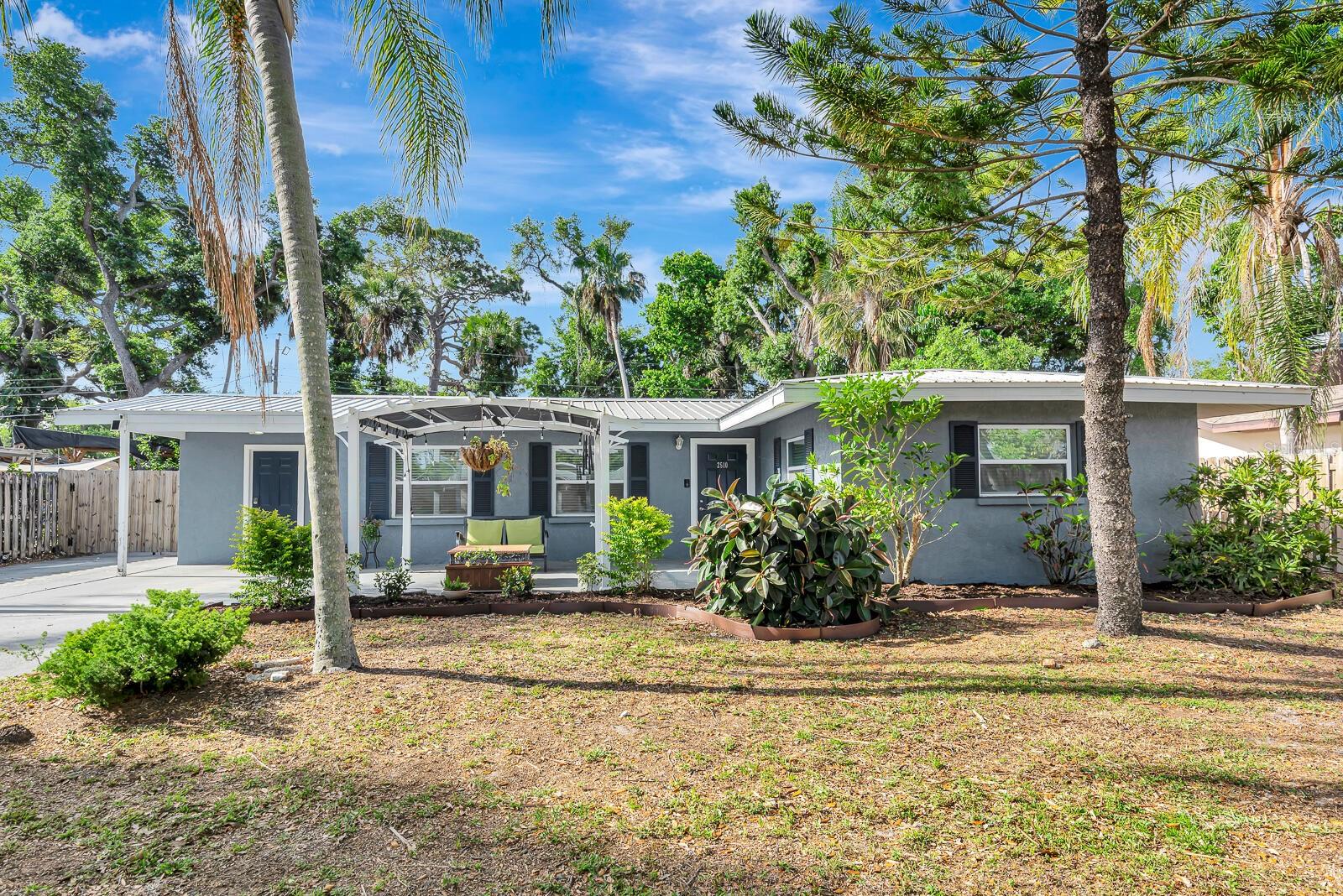2510 51st Avenue, Bradenton, FL 34207
