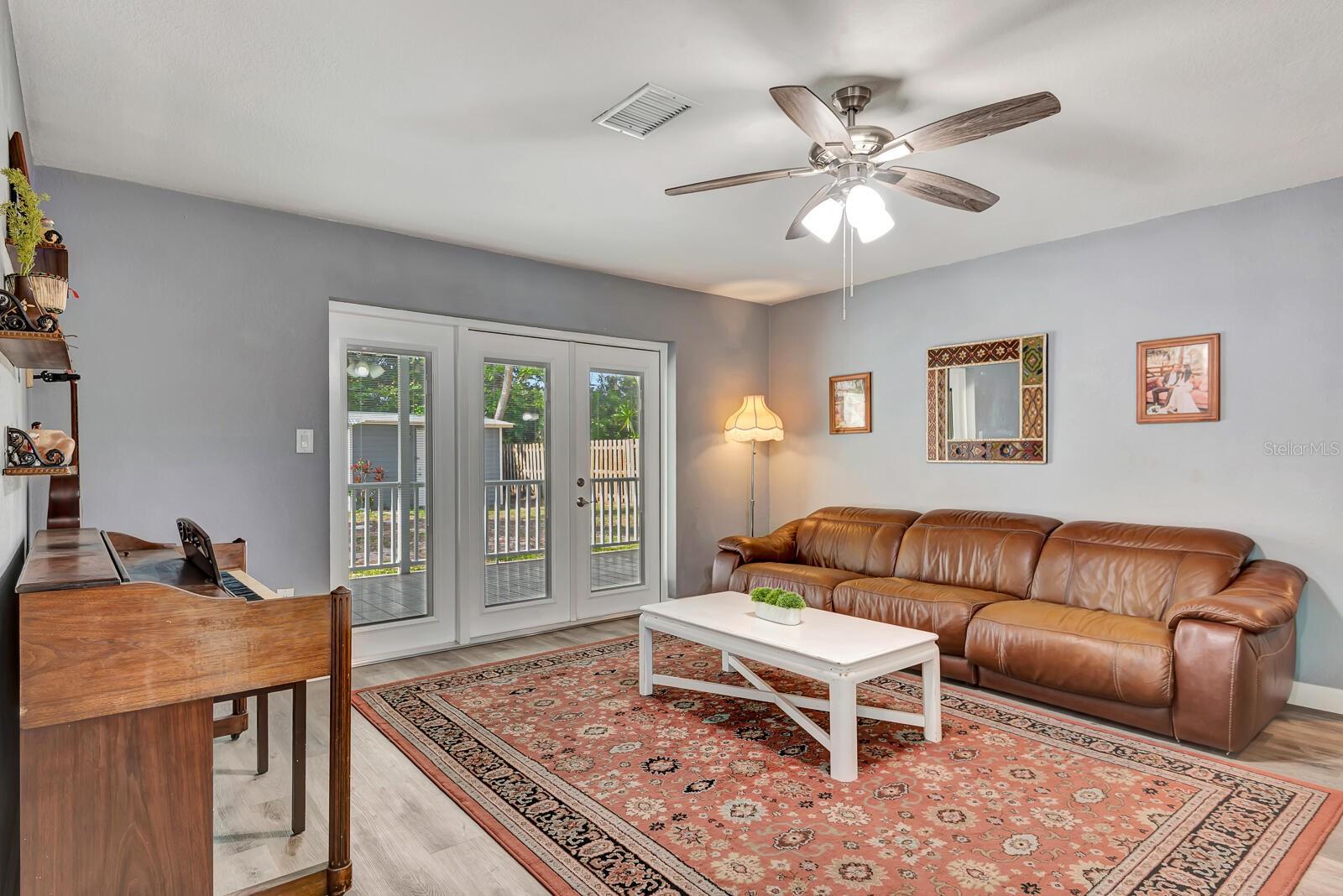 2510 51st Avenue, Bradenton, FL 34207