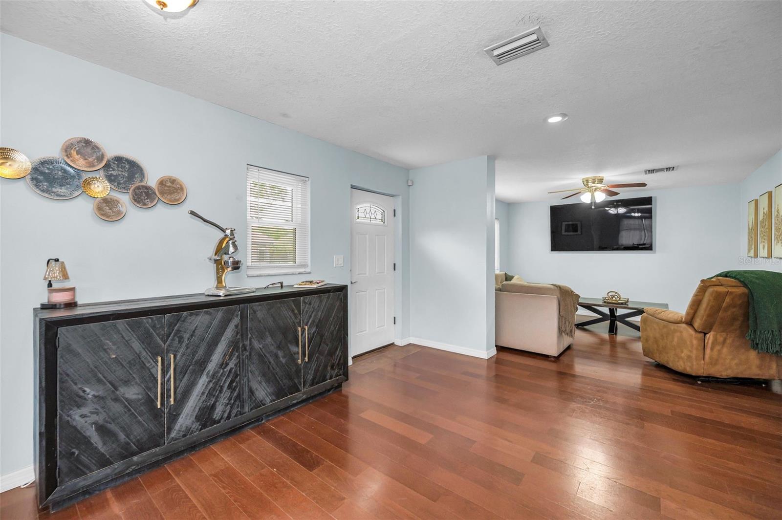 1760 Orangeside, Palm Harbor, FL 34683