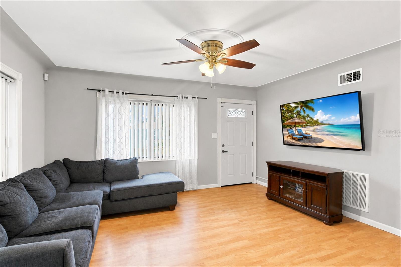 3827 38th, St Petersburg, FL 33713