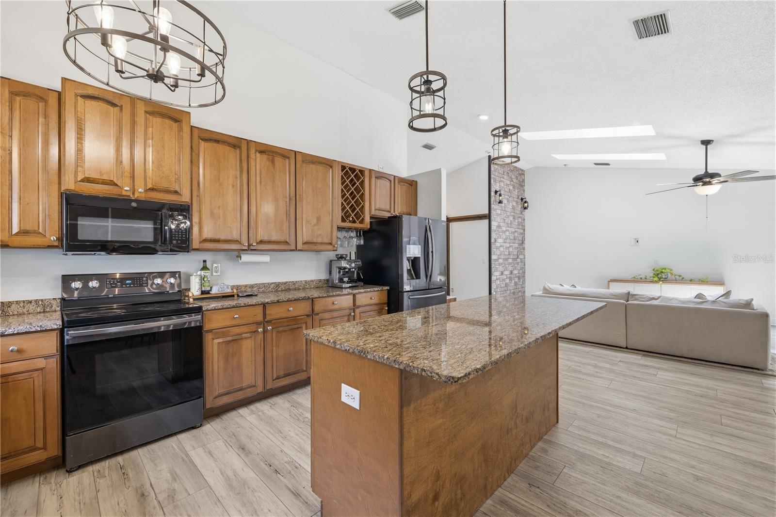 1570 Club, Tarpon Springs, FL 34689