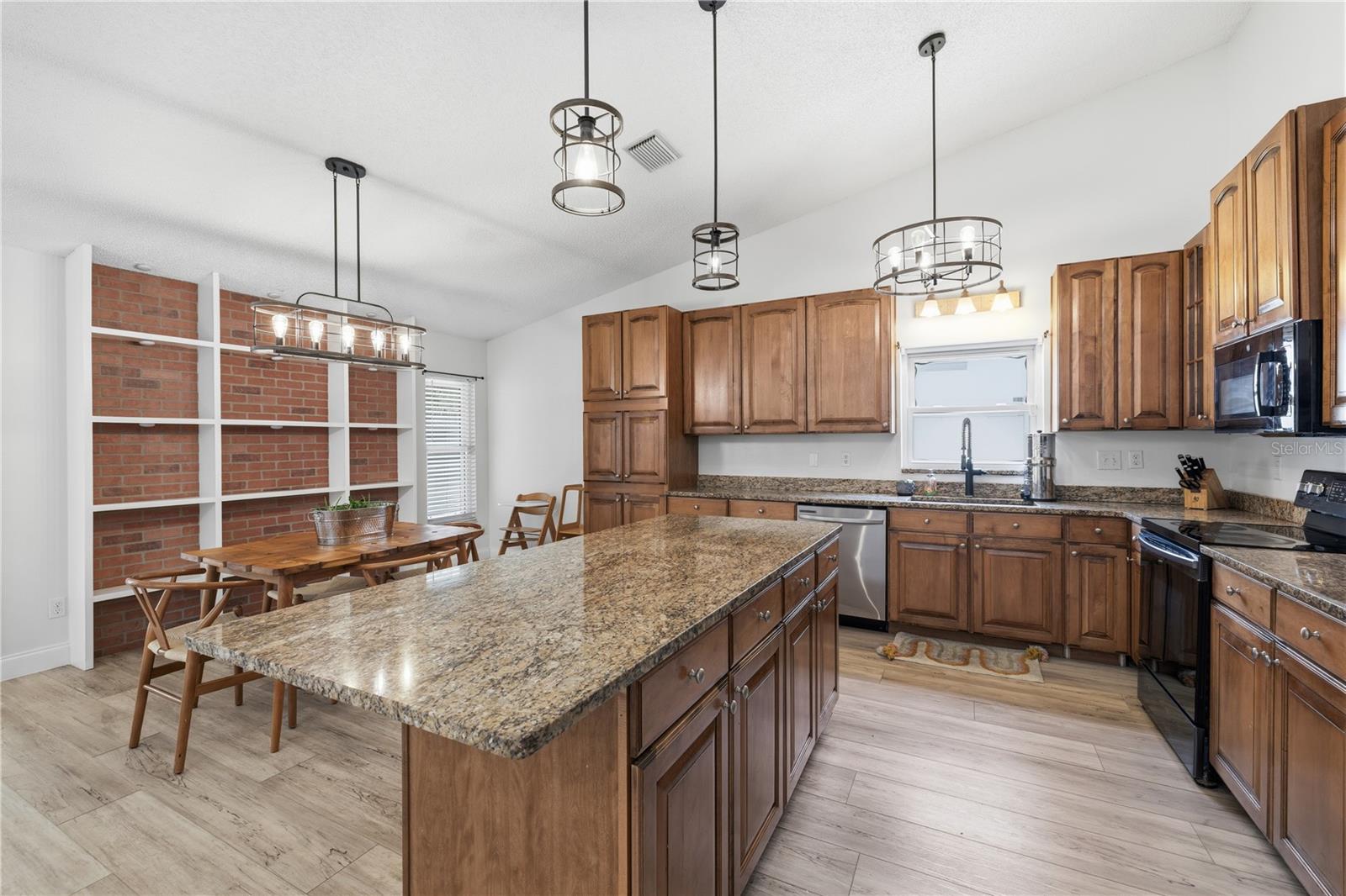 1570 Club, Tarpon Springs, FL 34689