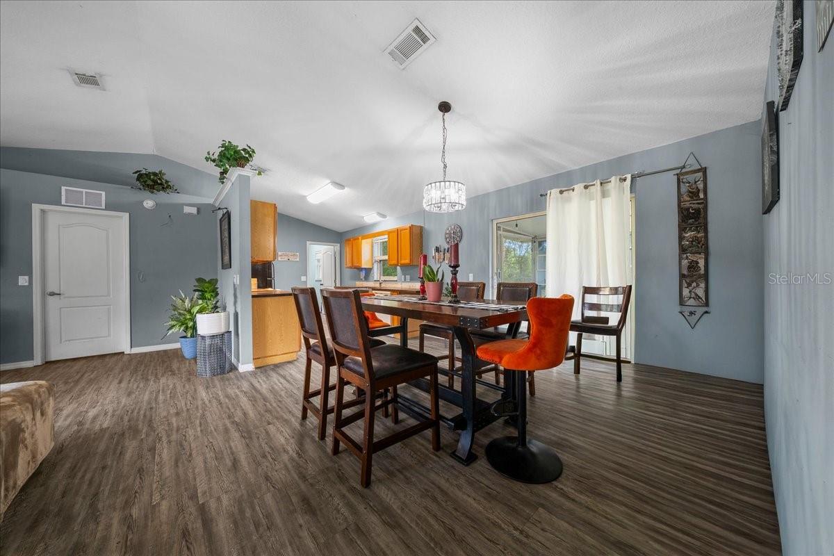 9 Pine Circle, Ocala, FL 34472