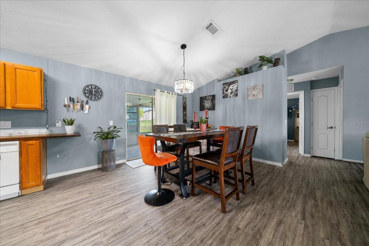 9 Pine Circle, Ocala, FL 34472
