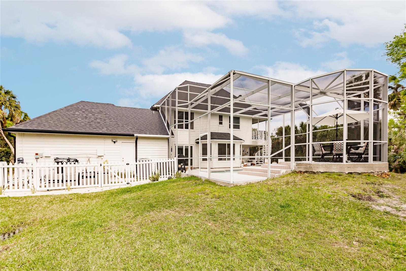 1587 Firethorne Lakes, Sarasota, FL 34240