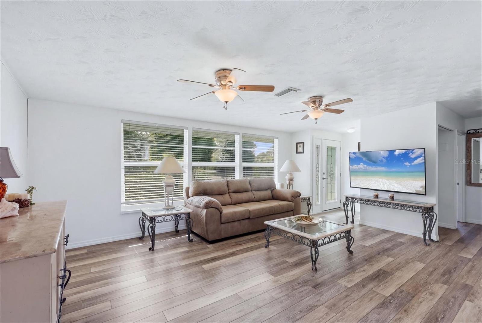 898 Broadway, Englewood, FL 34223