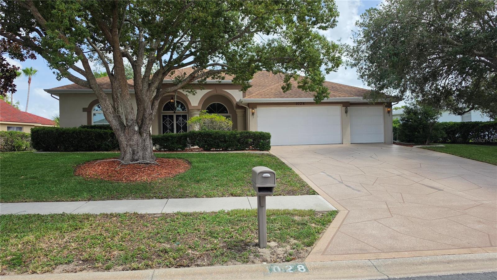 1028 Archway, Spring Hill, FL 34608
