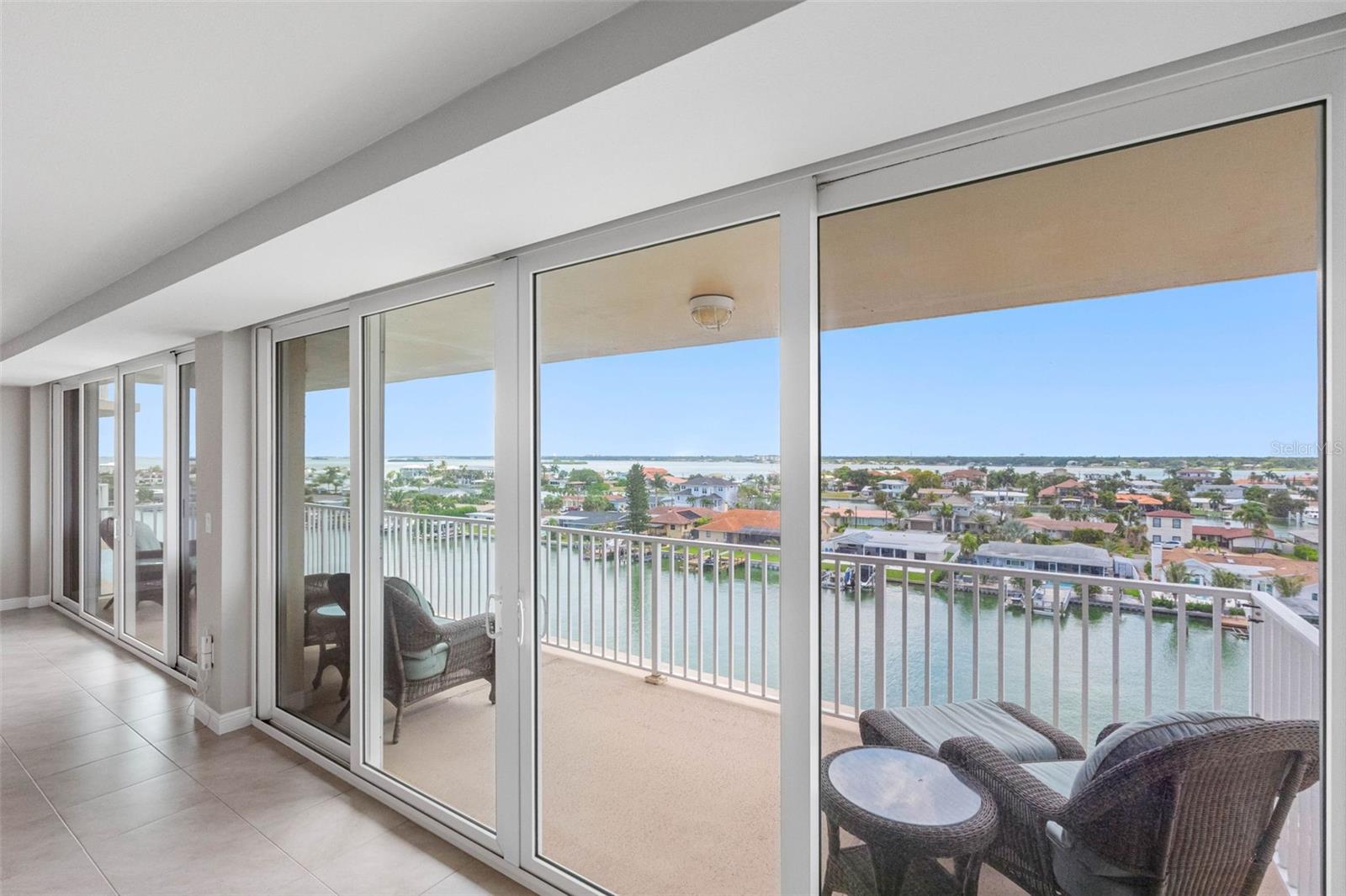 223 Island Unit 7f, Clearwater Beach, FL 33767