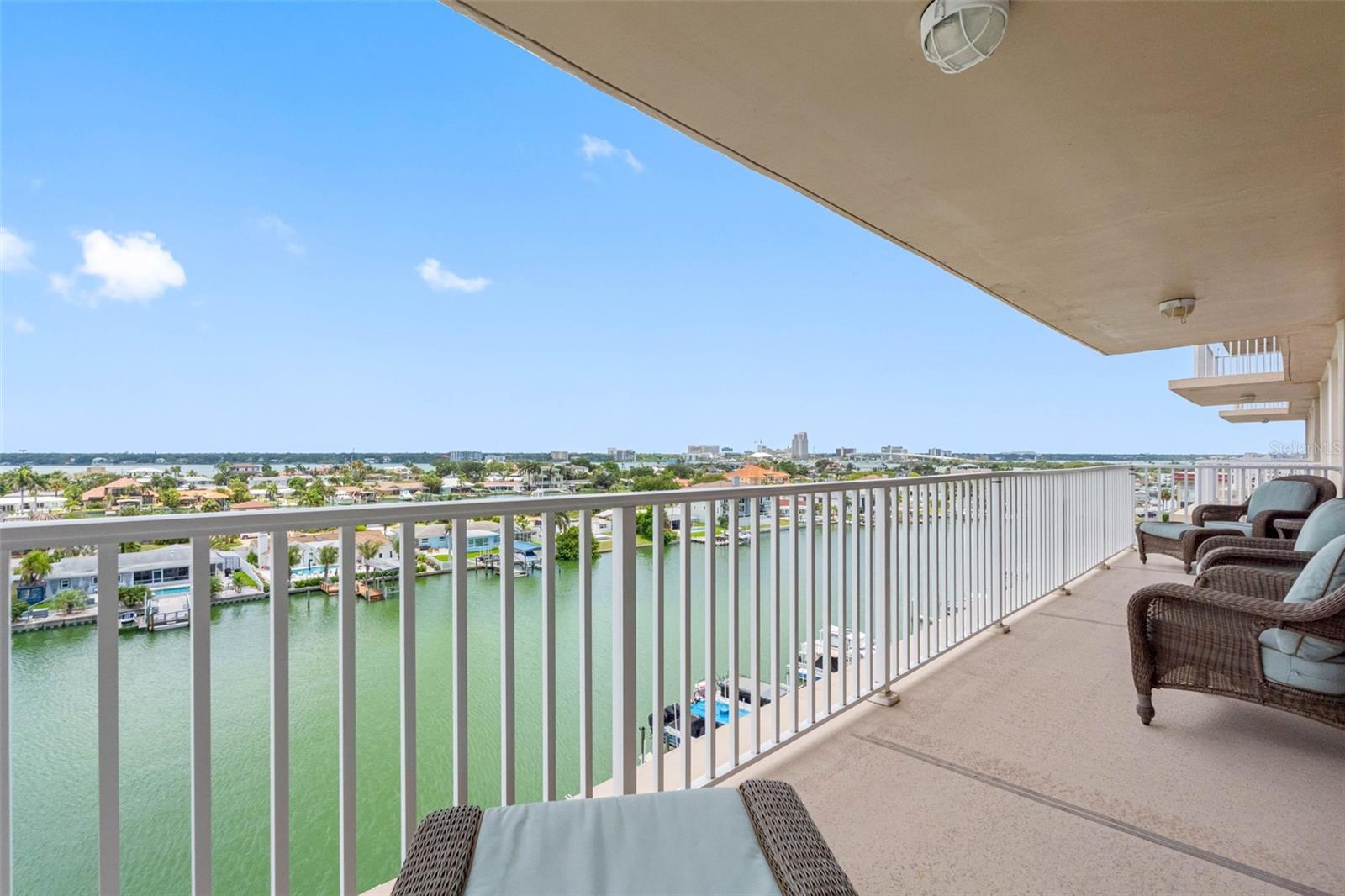 223 Island Unit 7f, Clearwater Beach, FL 33767