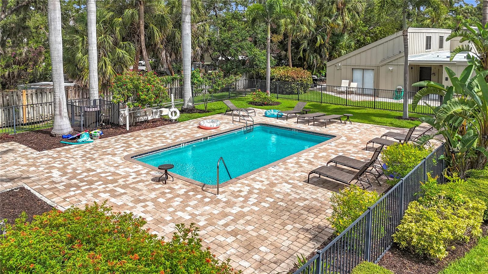 2220 Bahia Vista Unit G5, Sarasota, FL 34239
