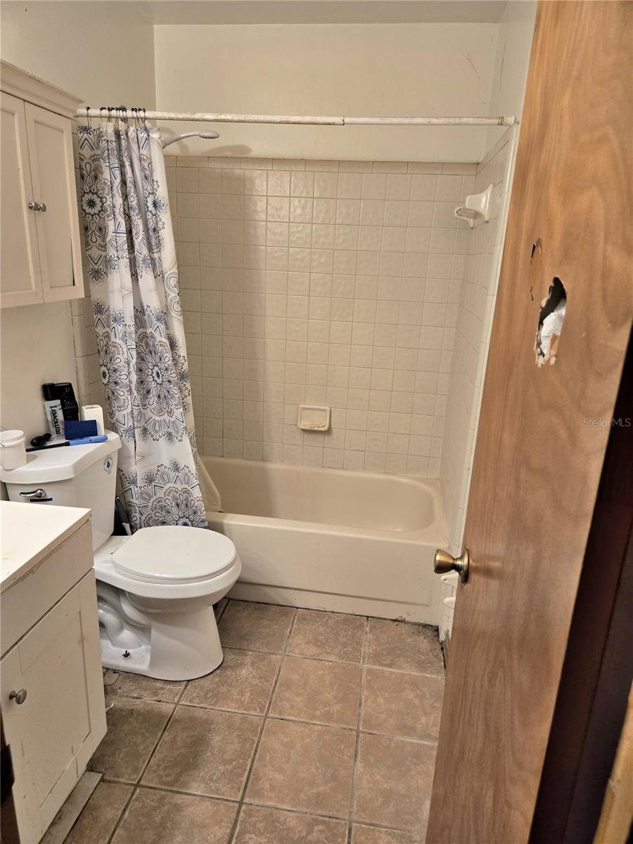 5727 10th, Gainesville, FL 32607