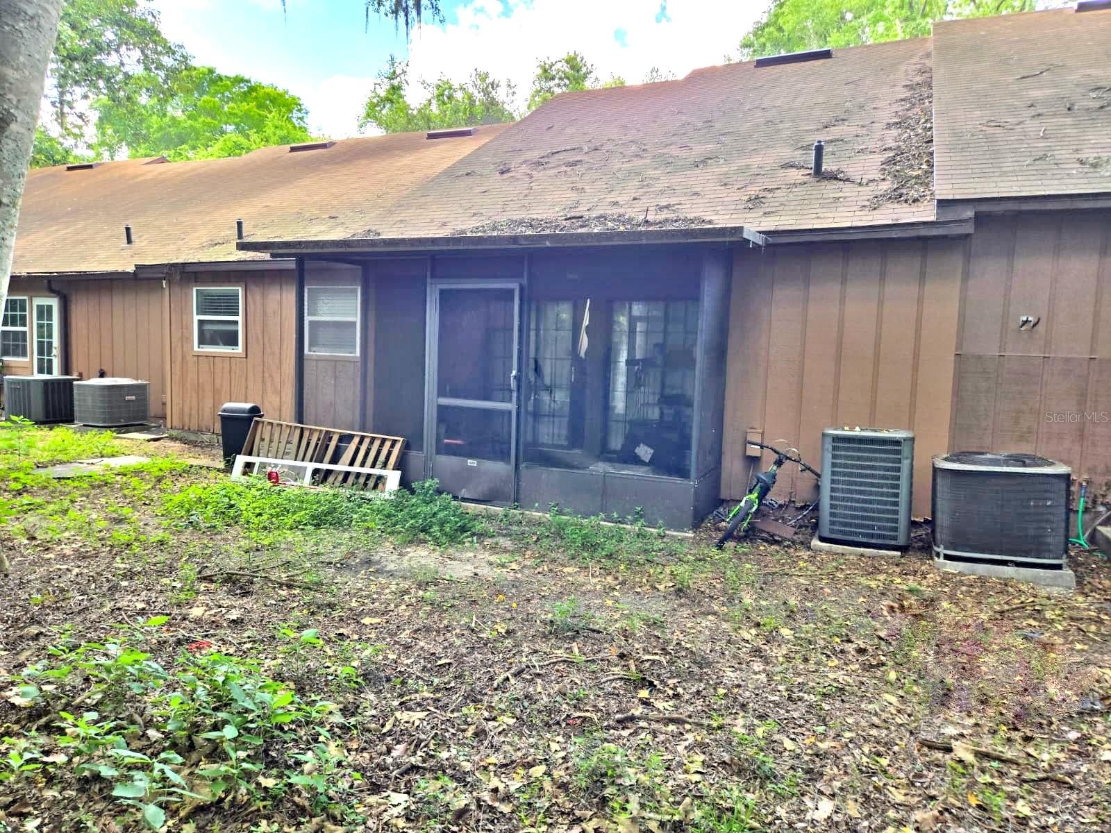 5727 10th, Gainesville, FL 32607