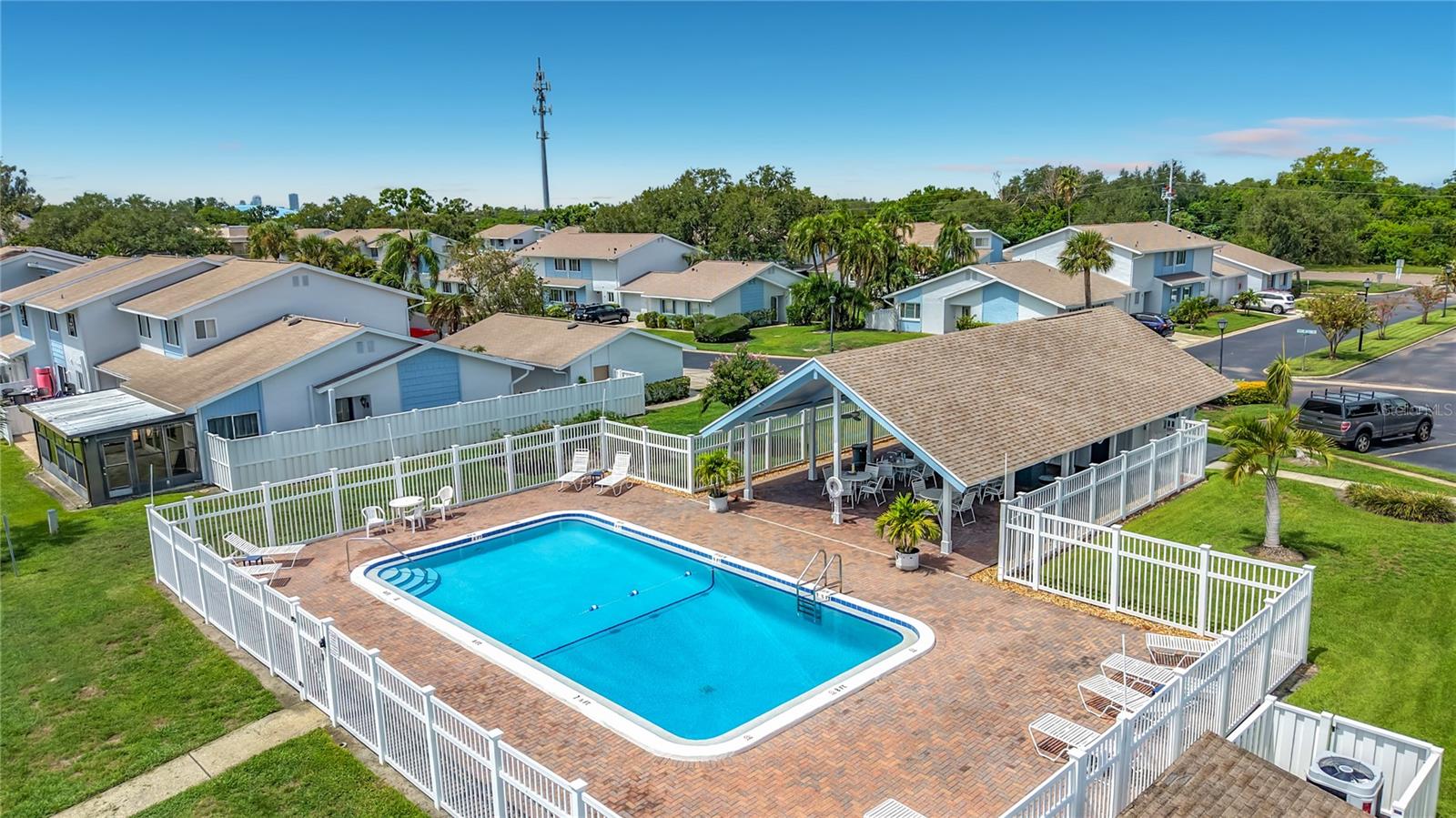 6537 Cape Hatteras Unit 2, St Petersburg, FL 33702