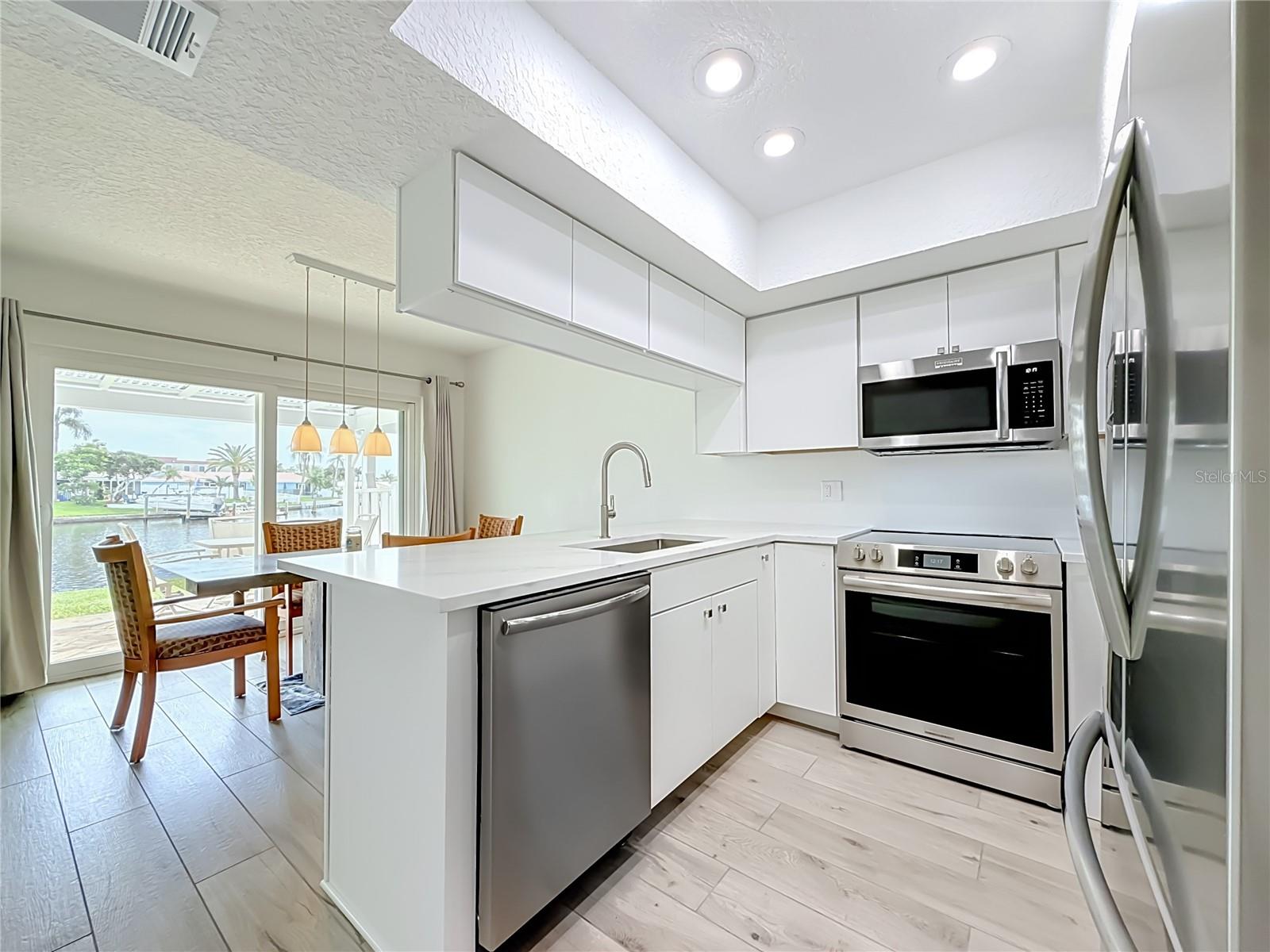 6537 Cape Hatteras Unit 2, St Petersburg, FL 33702