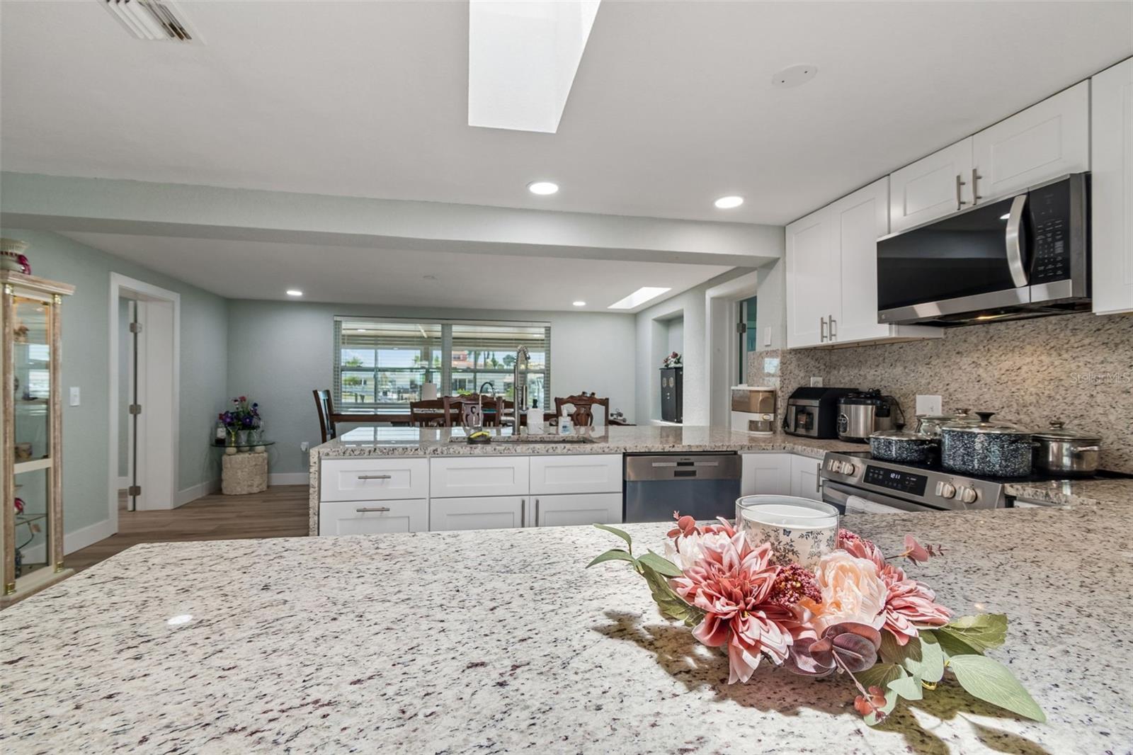 12617 4th, Hudson, FL 34667