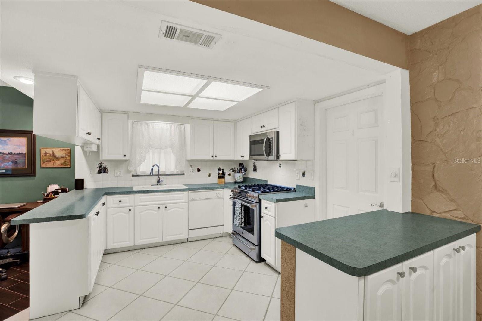 5790 150th, Clearwater, FL 33760