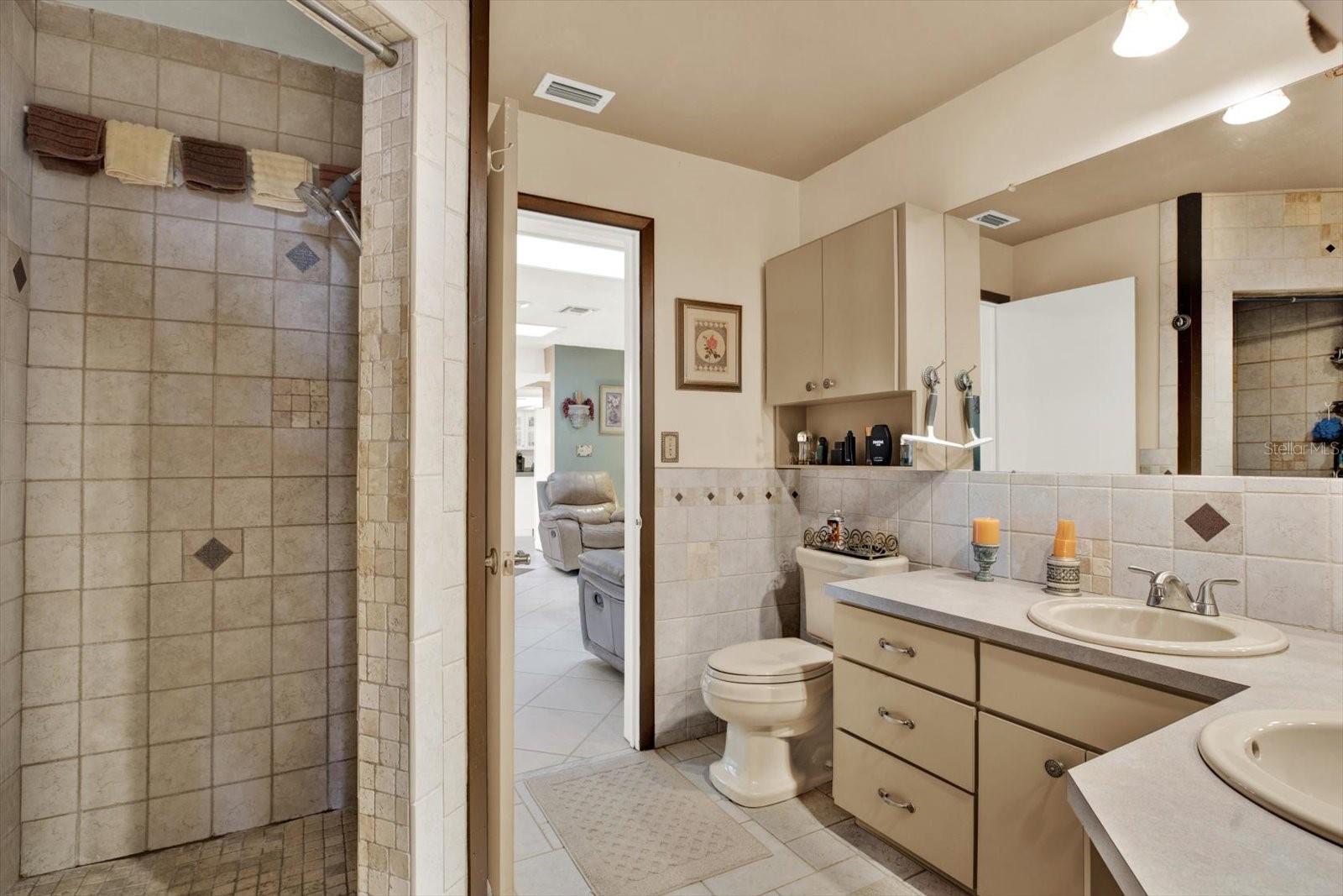 5790 150th, Clearwater, FL 33760