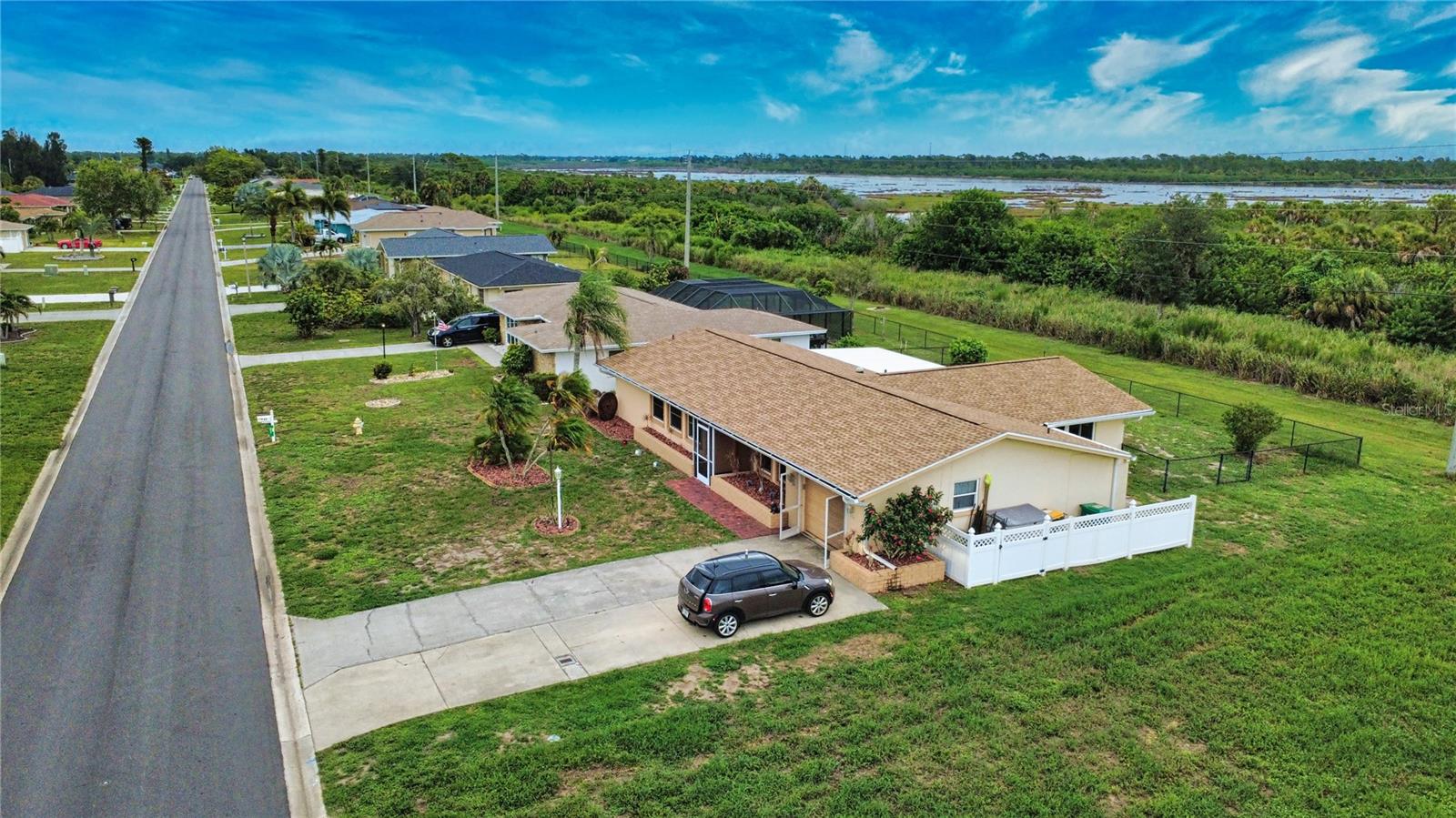 27 Annapolis, Rotonda West, FL 33947