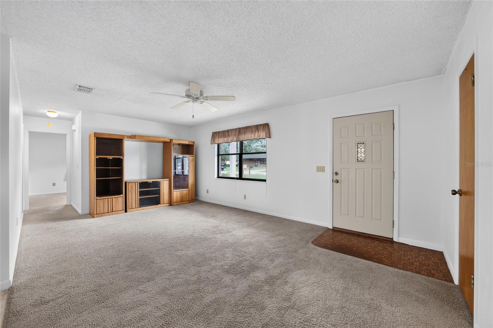 610 Fourth, Lady Lake, FL 32159