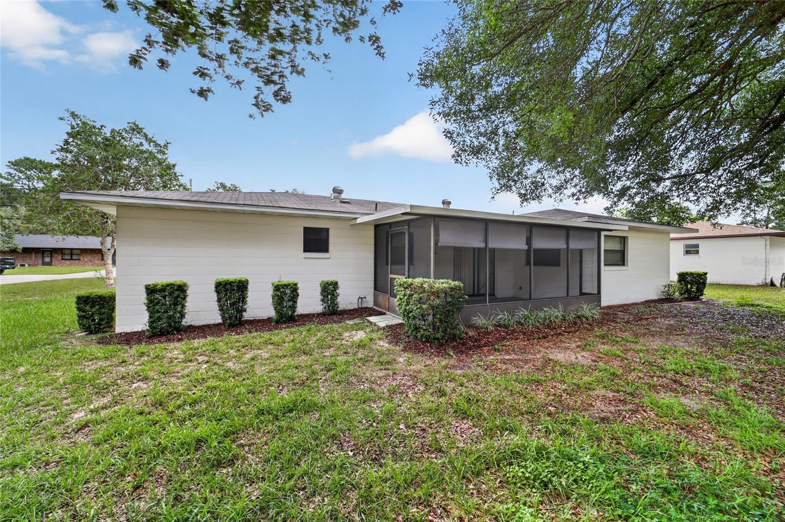 610 Fourth, Lady Lake, FL 32159