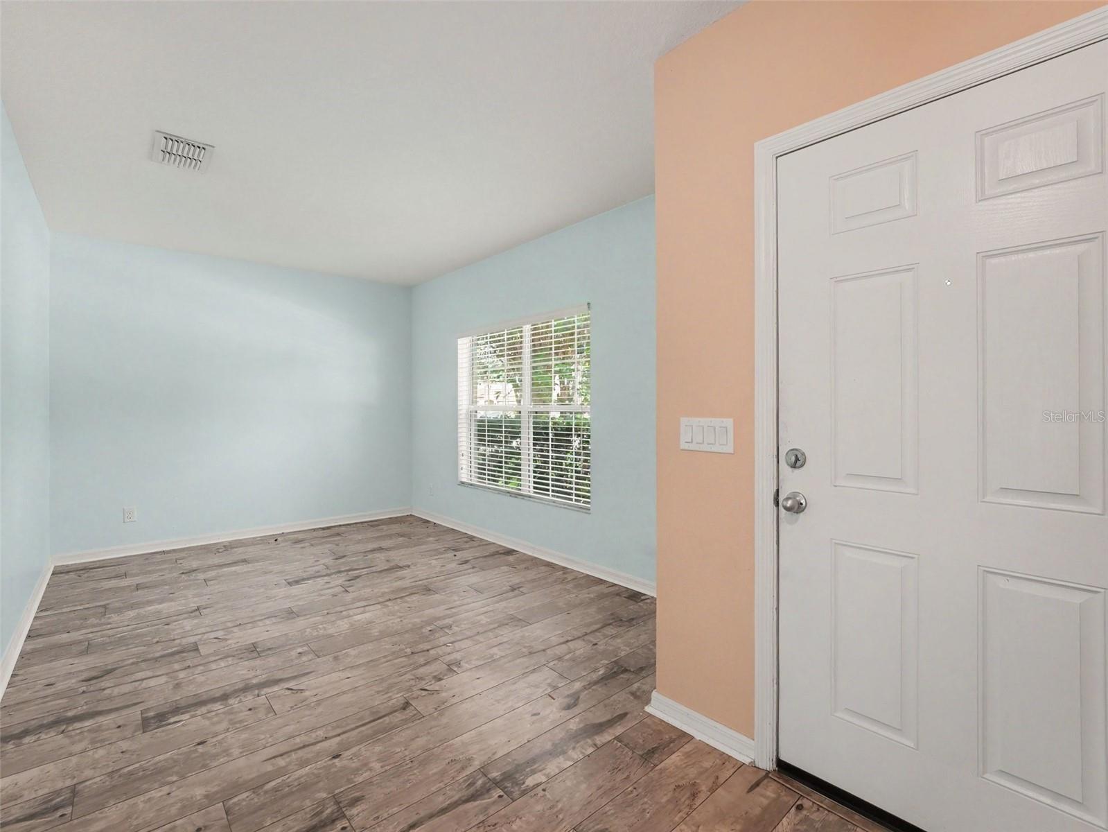 1407 Marsh Meadow Ln, Davenport, FL 33896