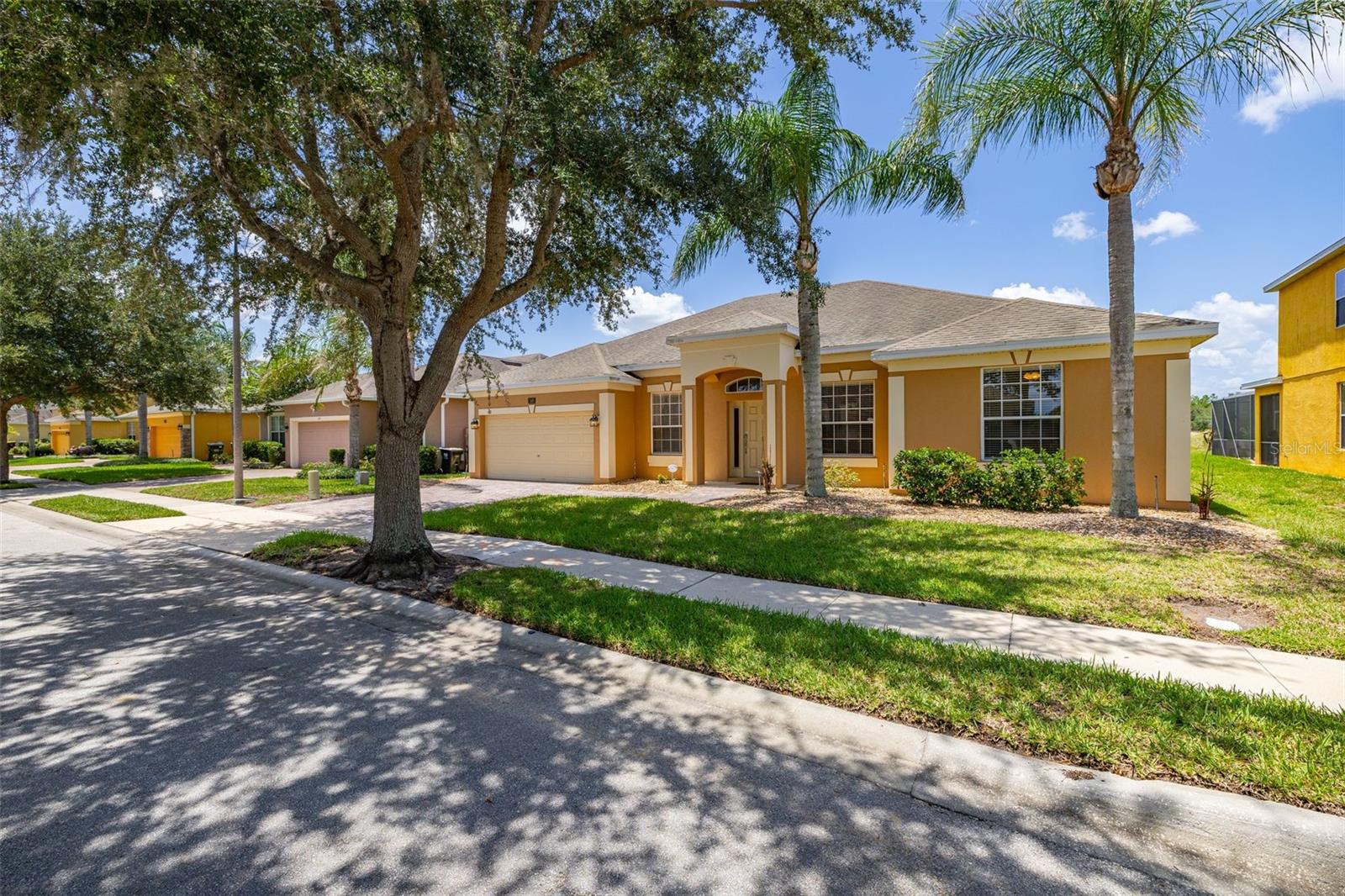 349 Yellow Snapdragon, Davenport, FL 33837