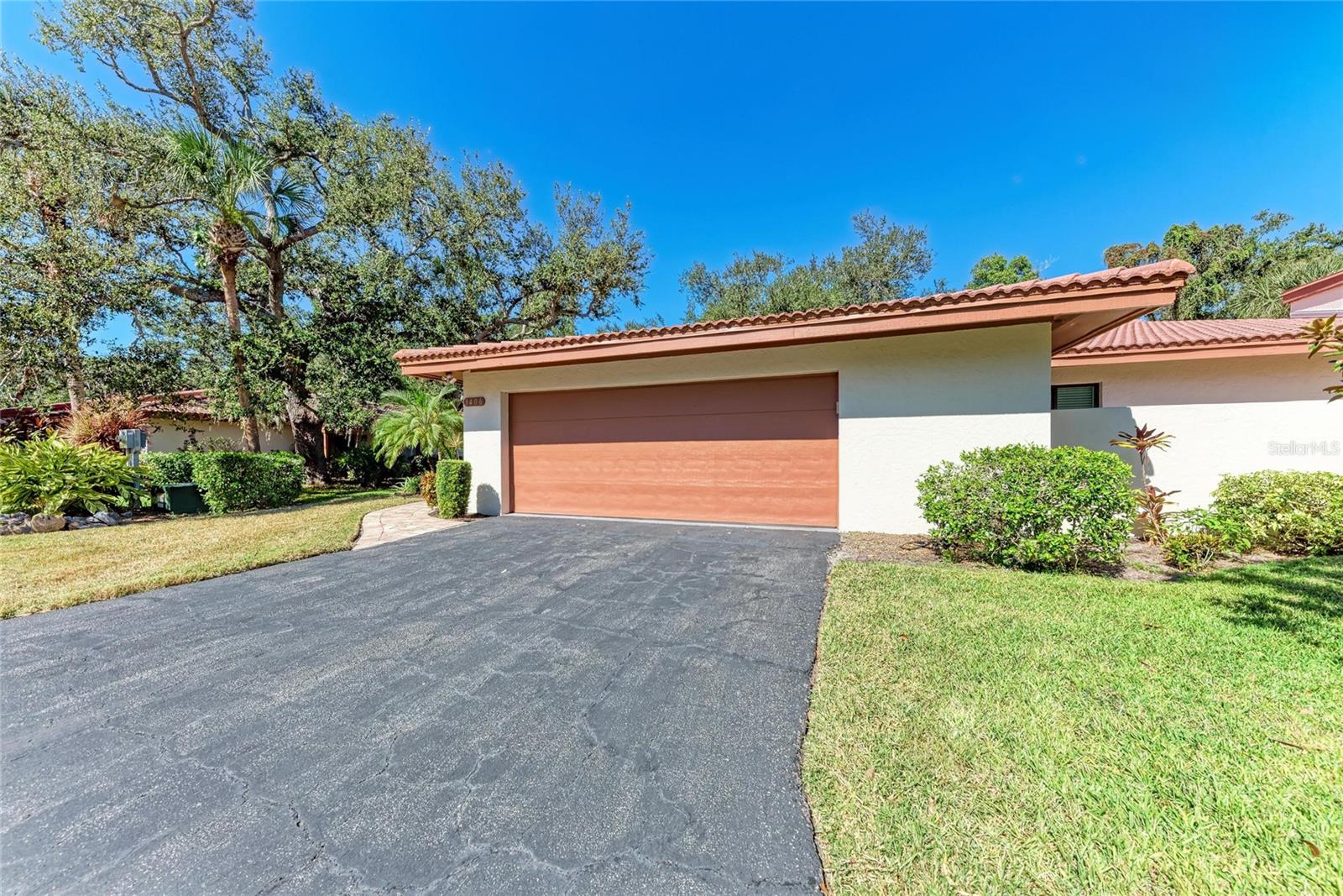 3406 Falcon, Bradenton, FL 34210