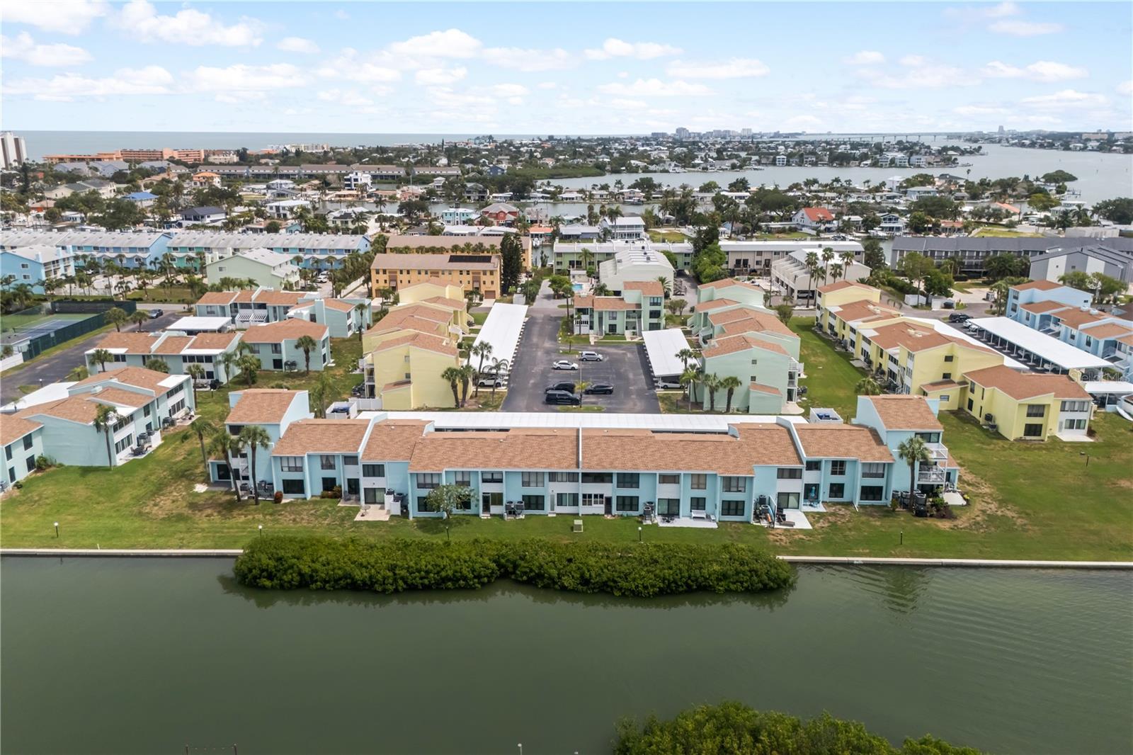 1 Windrush Unit 63, Indian Rocks Beach, FL 33785