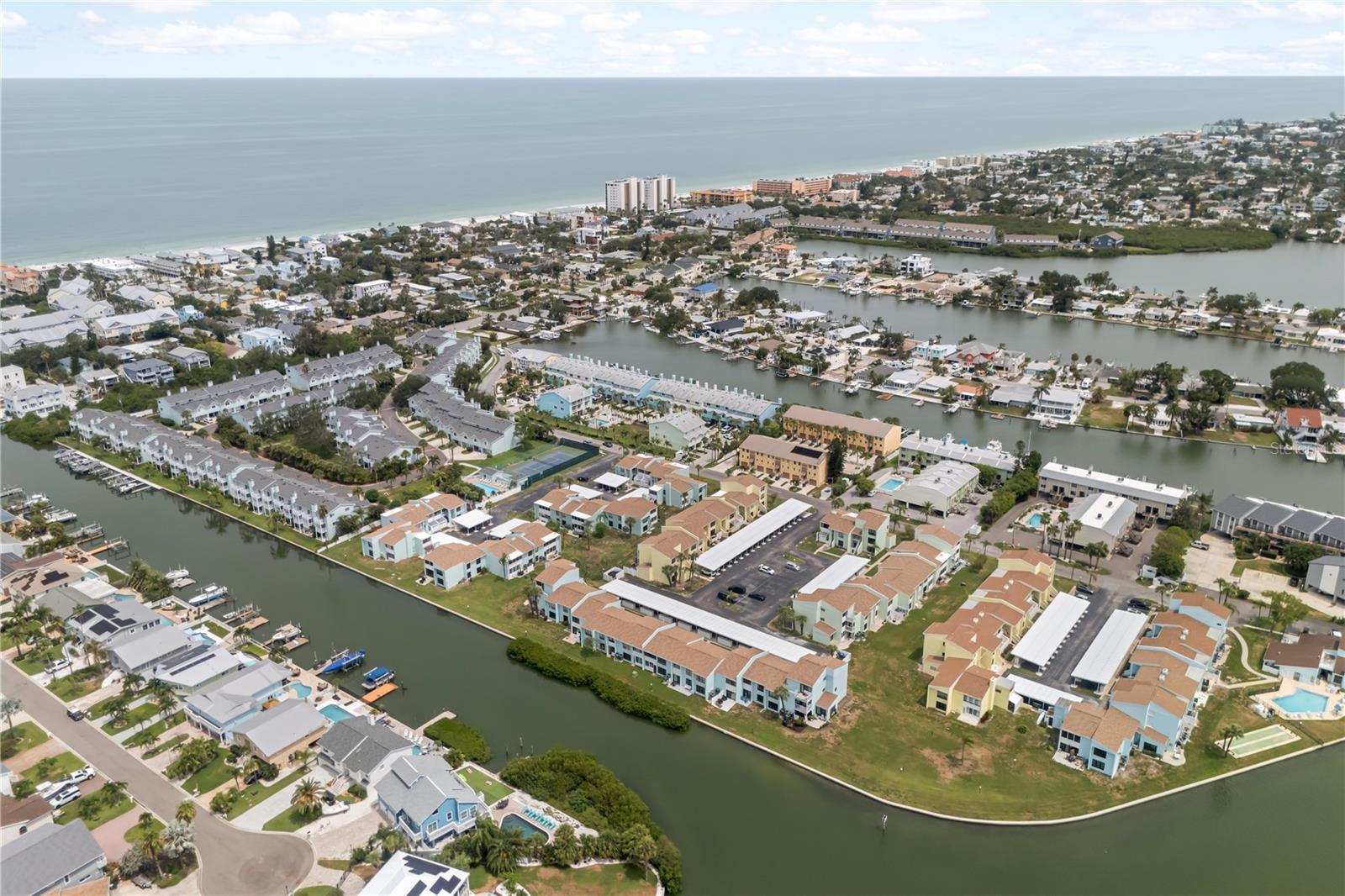 1 Windrush Unit 63, Indian Rocks Beach, FL 33785