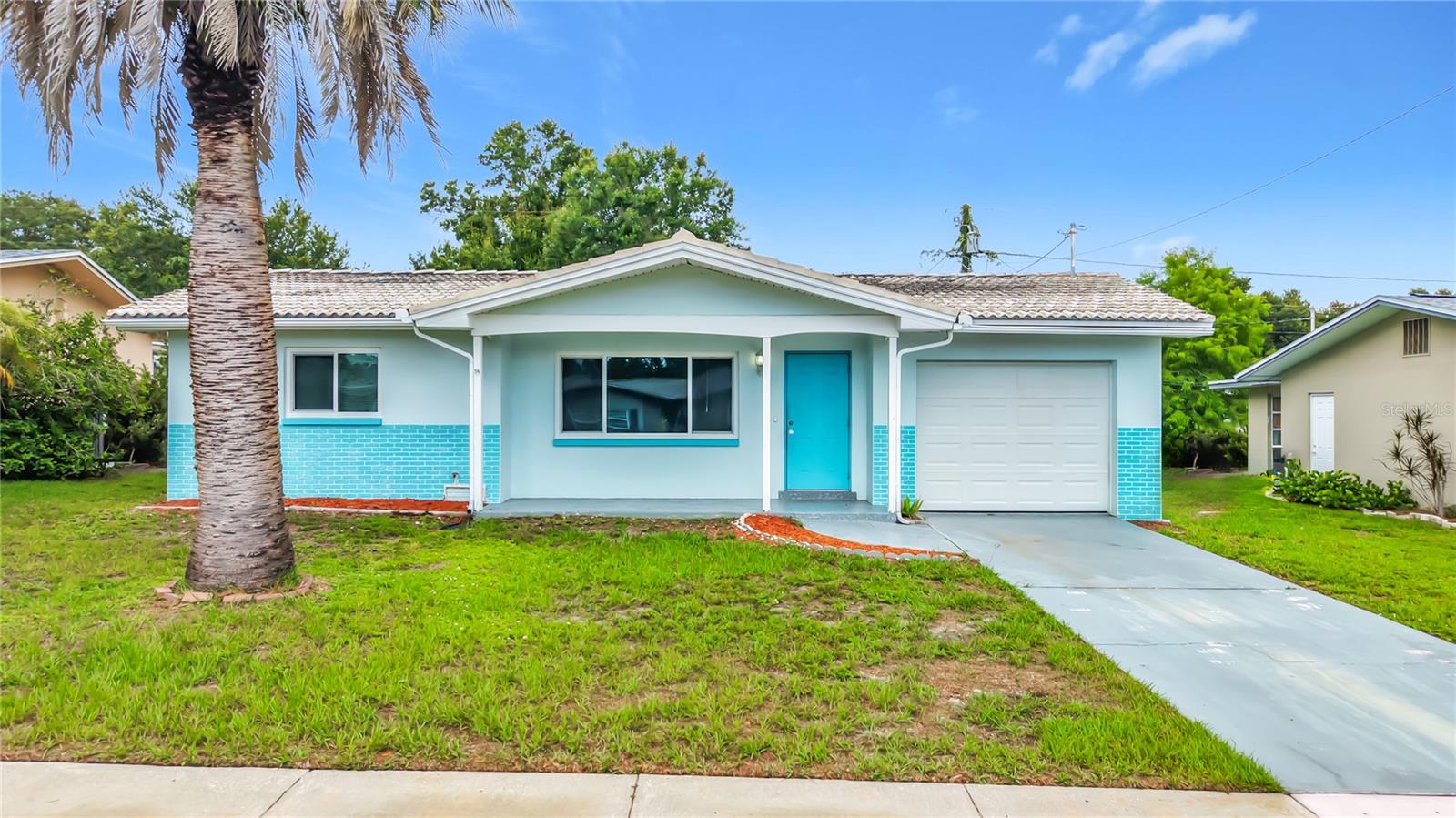 890 7th, Largo, FL 33770