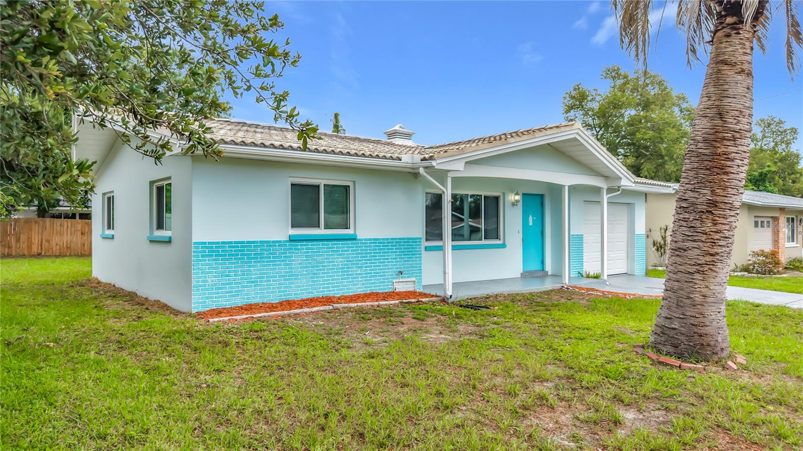 890 7th, Largo, FL 33770