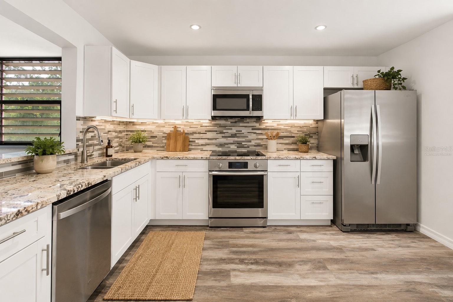 150 Pinehurst Unit 150, Bradenton, FL 34210