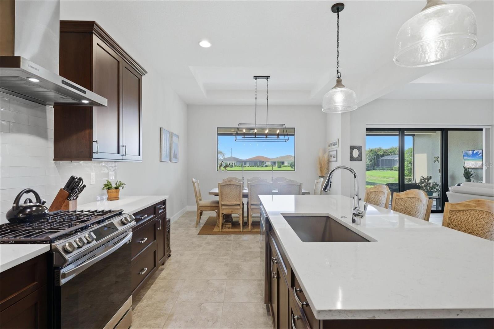 7712 Sandhill Lake, Sarasota, FL 34241