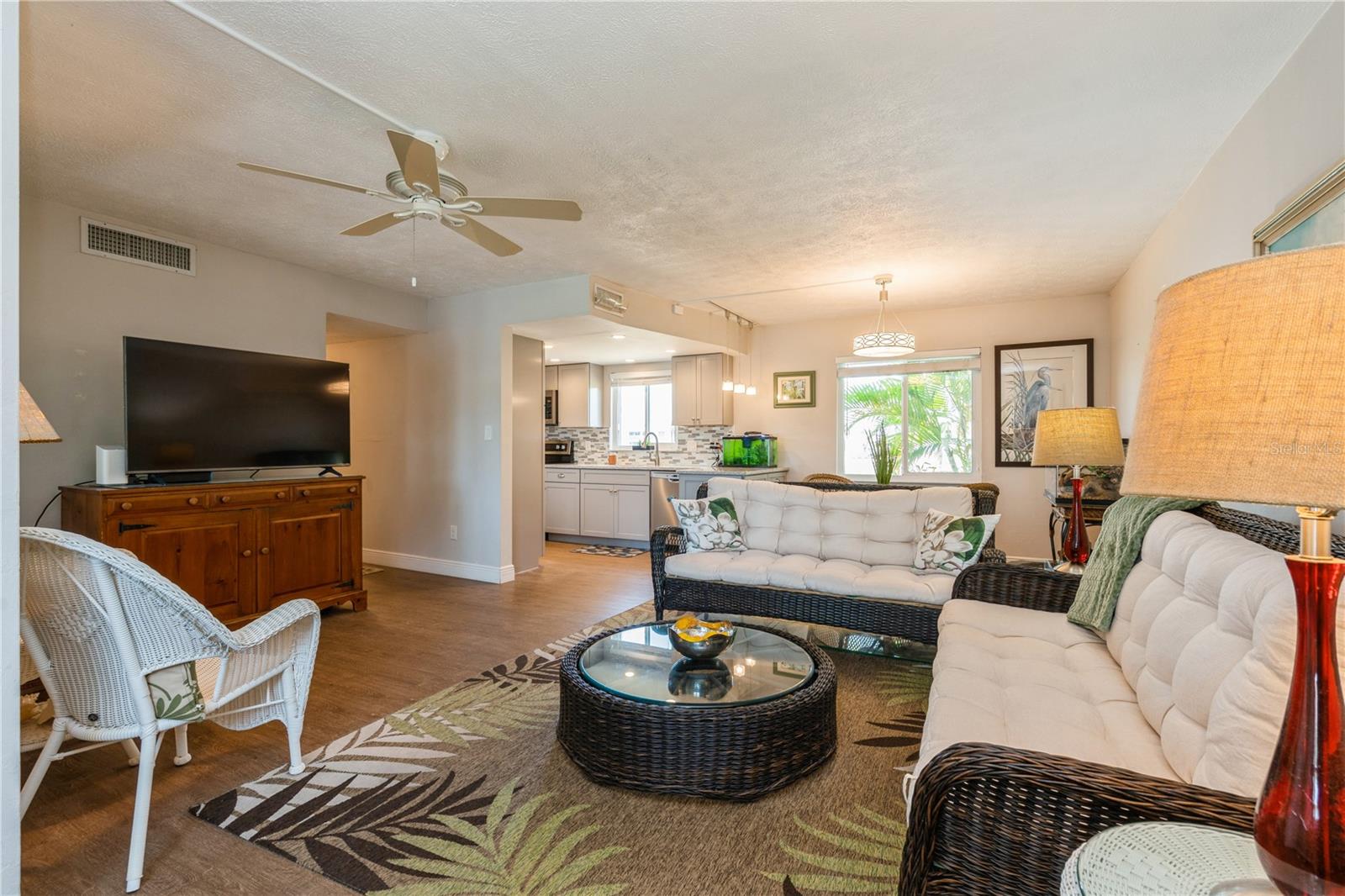 527 Cape Coral Unit 4, Cape Coral, FL 33914