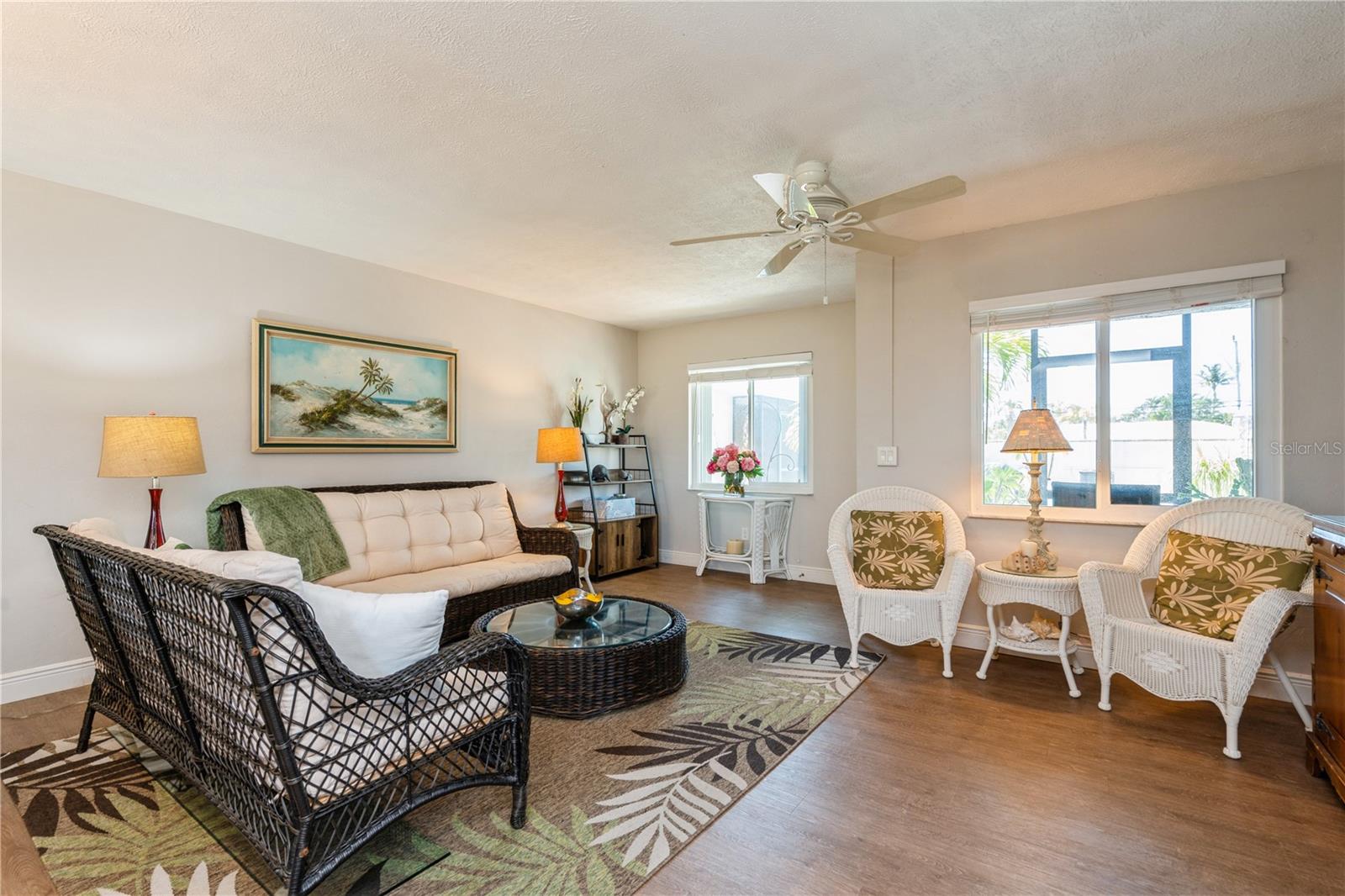 527 Cape Coral Unit 4, Cape Coral, FL 33914