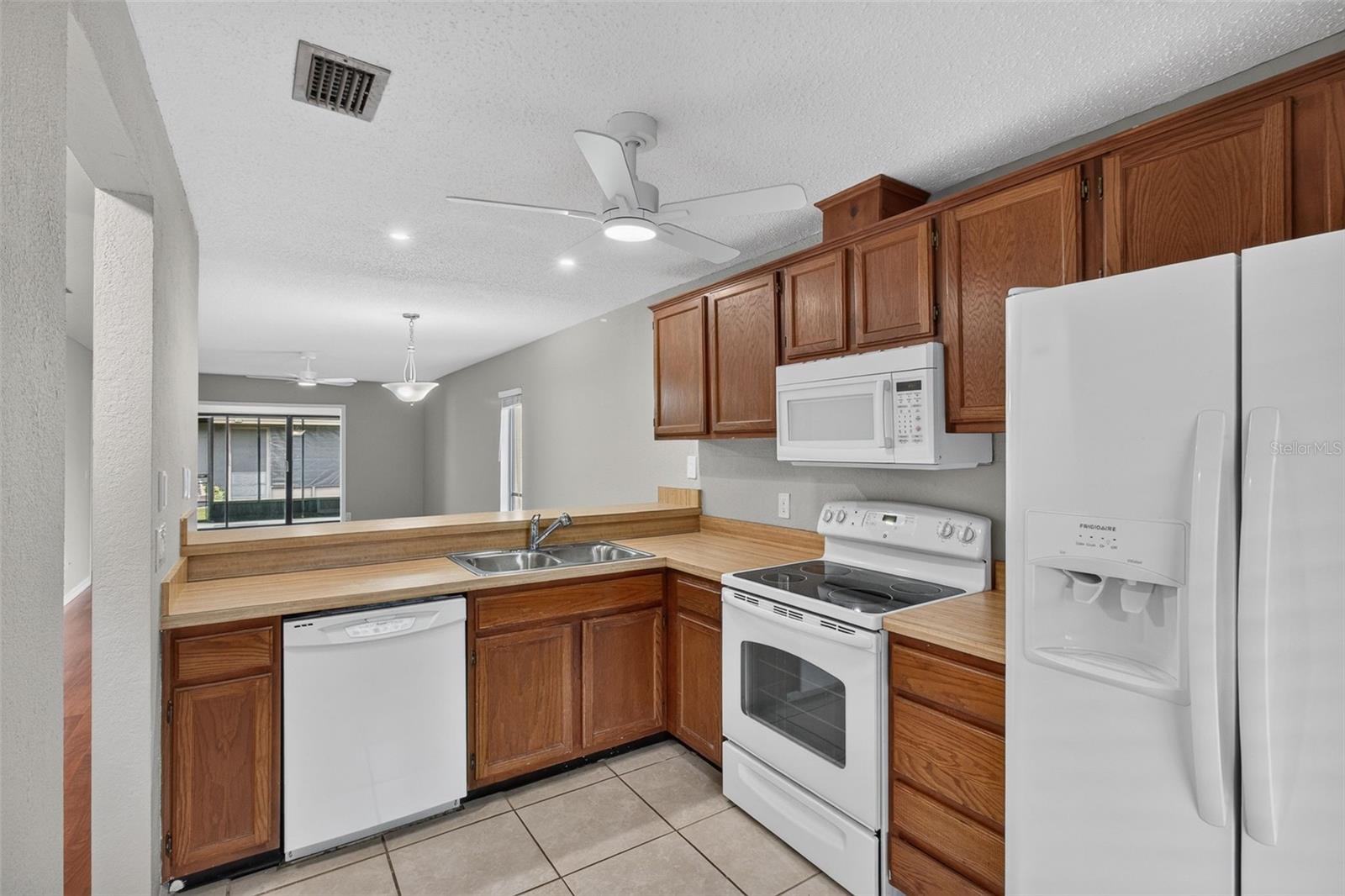 7360 Ulmerton Unit 10d, Largo, FL 33771