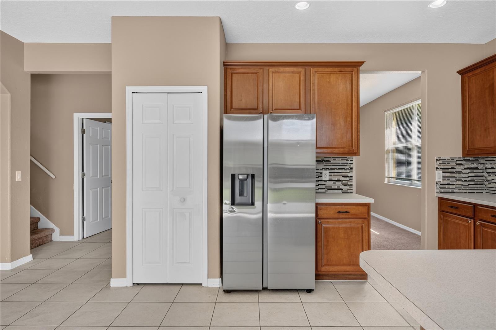223 Largovista Dr., Oakland, FL 34787