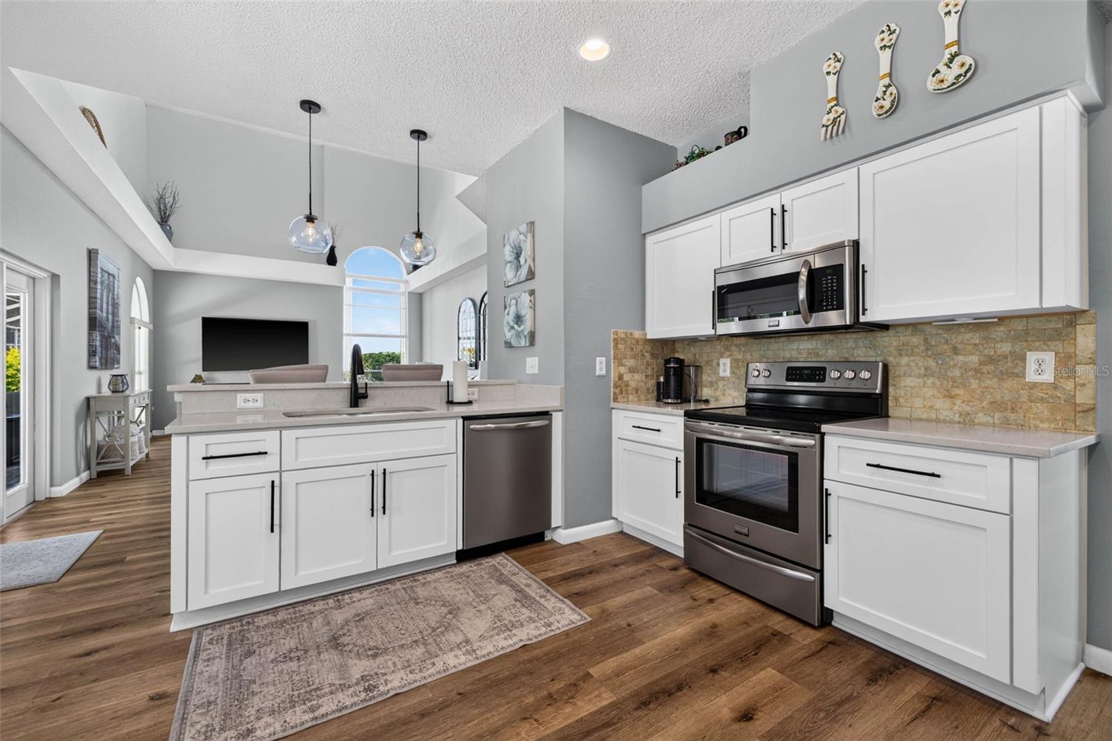 11123 Clayridge, Tampa, FL 33635