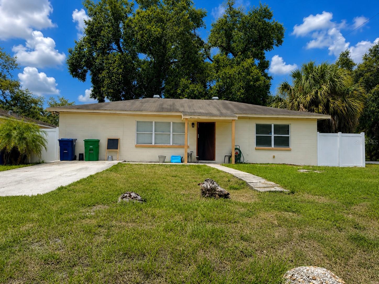 712 Castle, Tampa, FL 33612