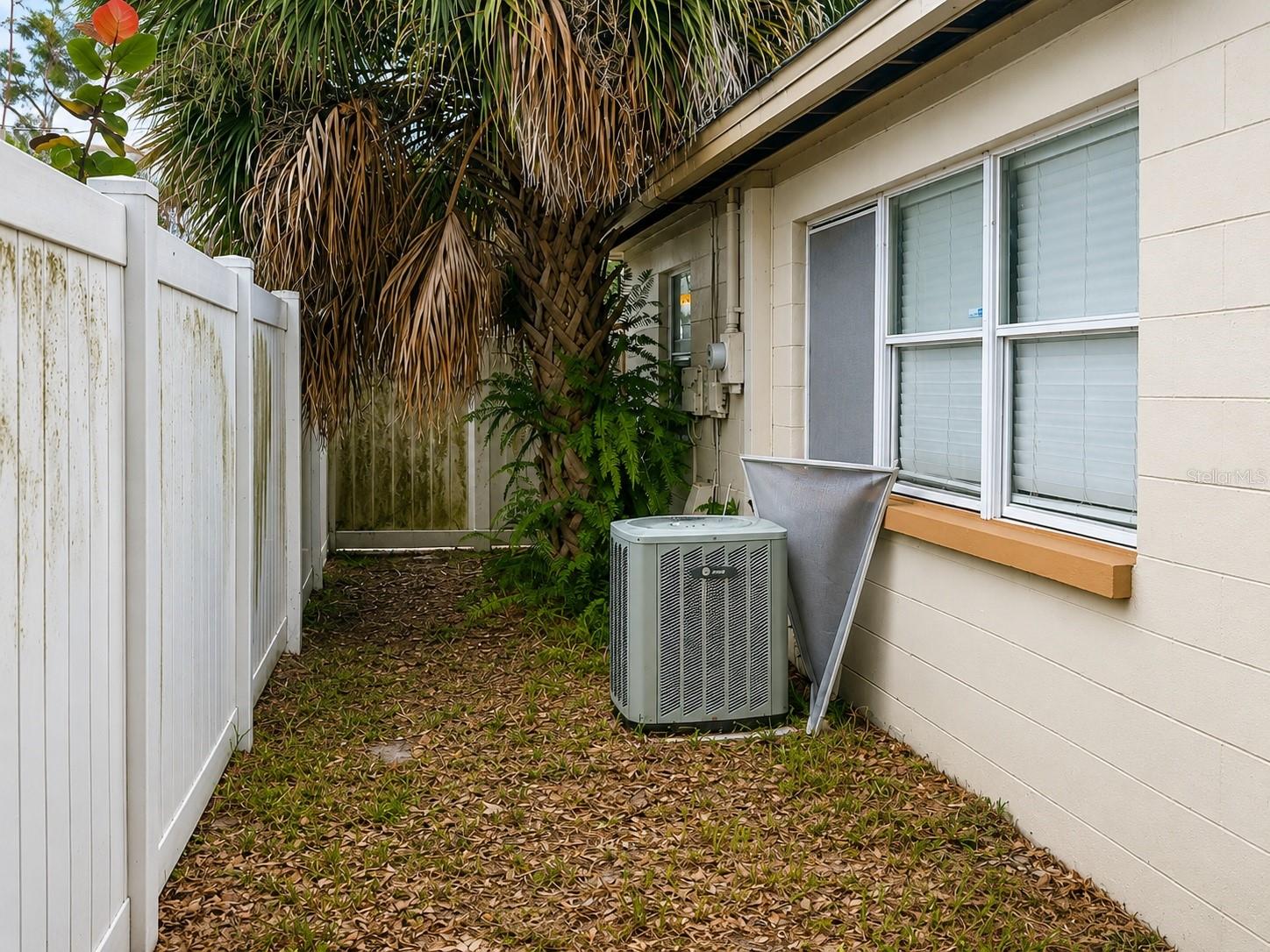 712 Castle, Tampa, FL 33612