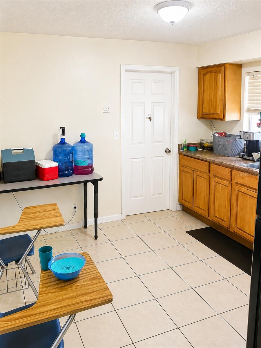 712 Castle, Tampa, FL 33612
