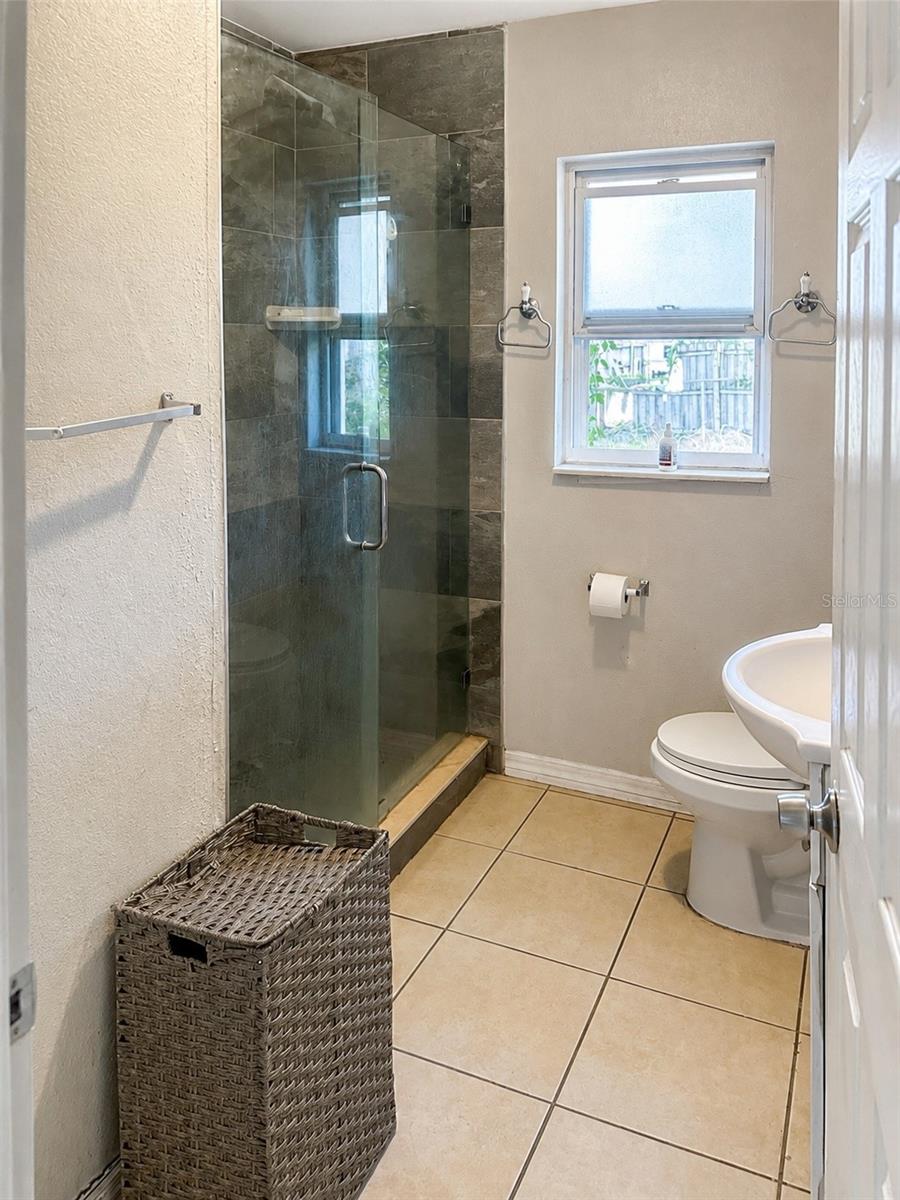 712 Castle, Tampa, FL 33612