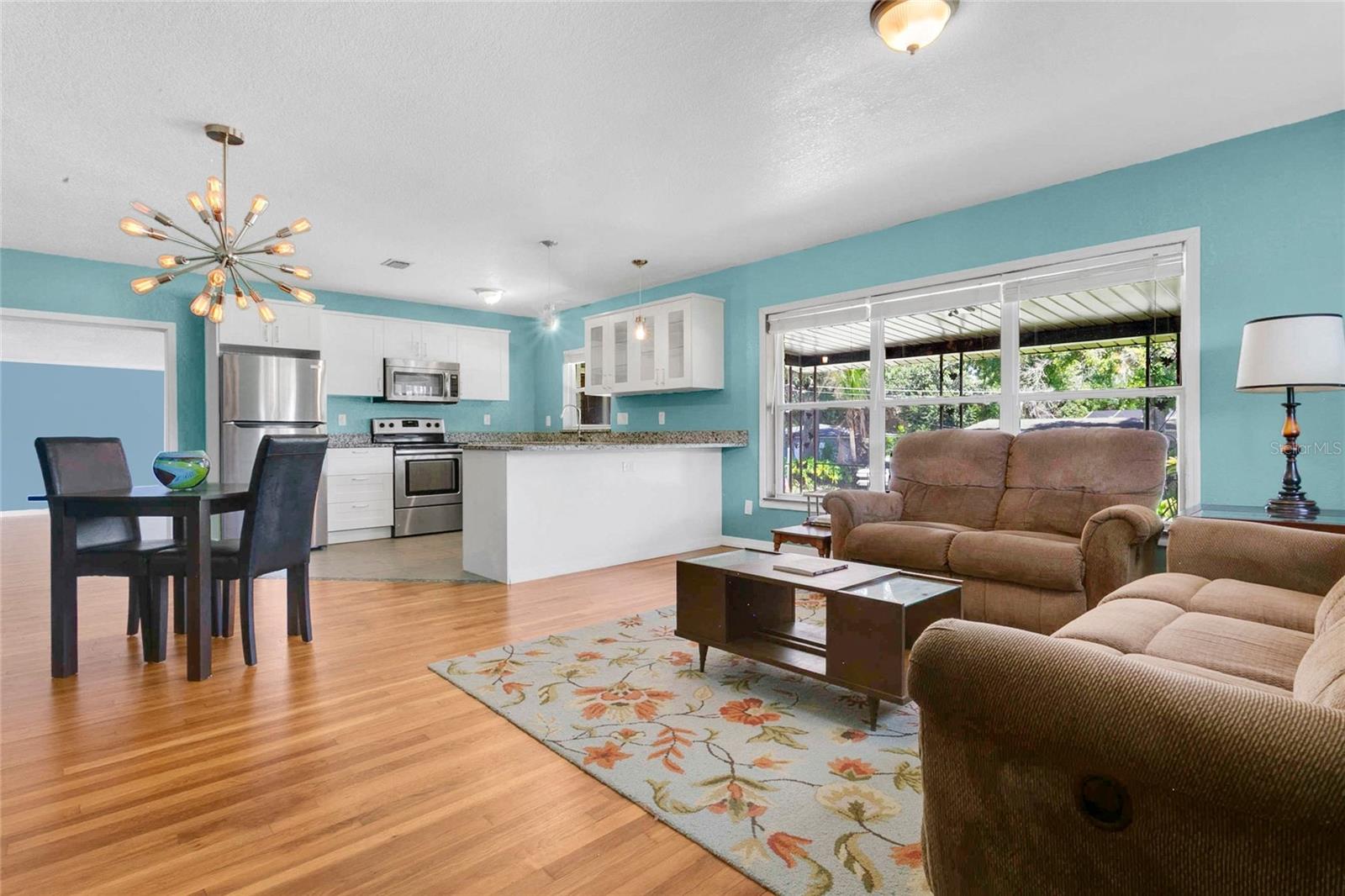2418 Jersey, Orlando, FL 32806