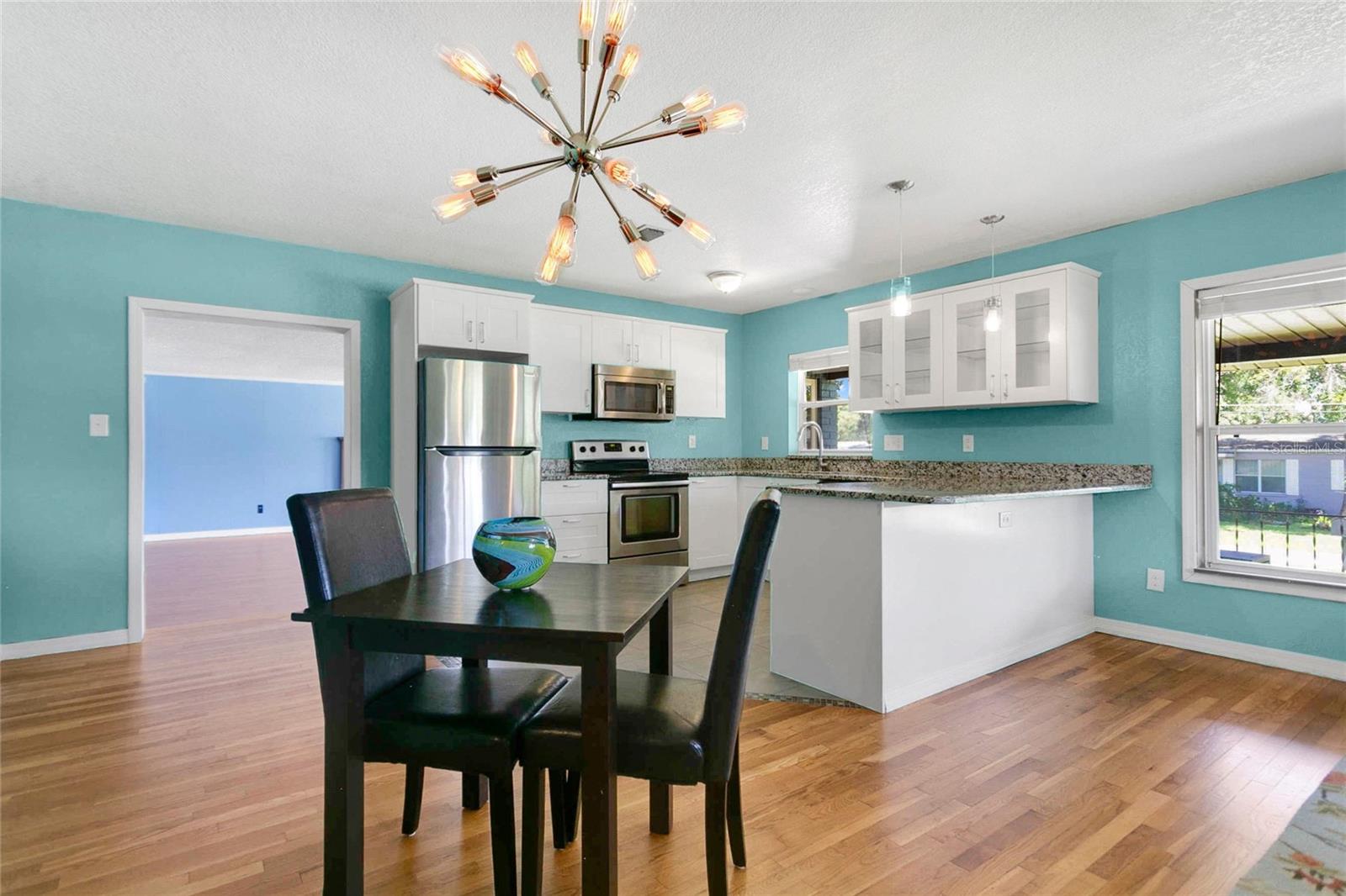 2418 Jersey, Orlando, FL 32806