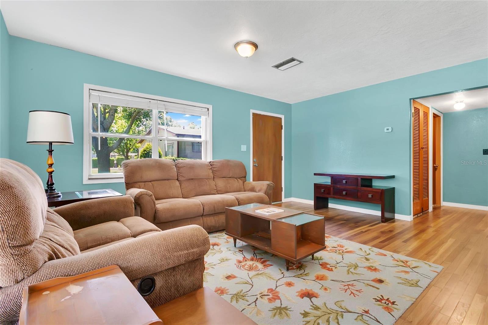 2418 Jersey, Orlando, FL 32806
