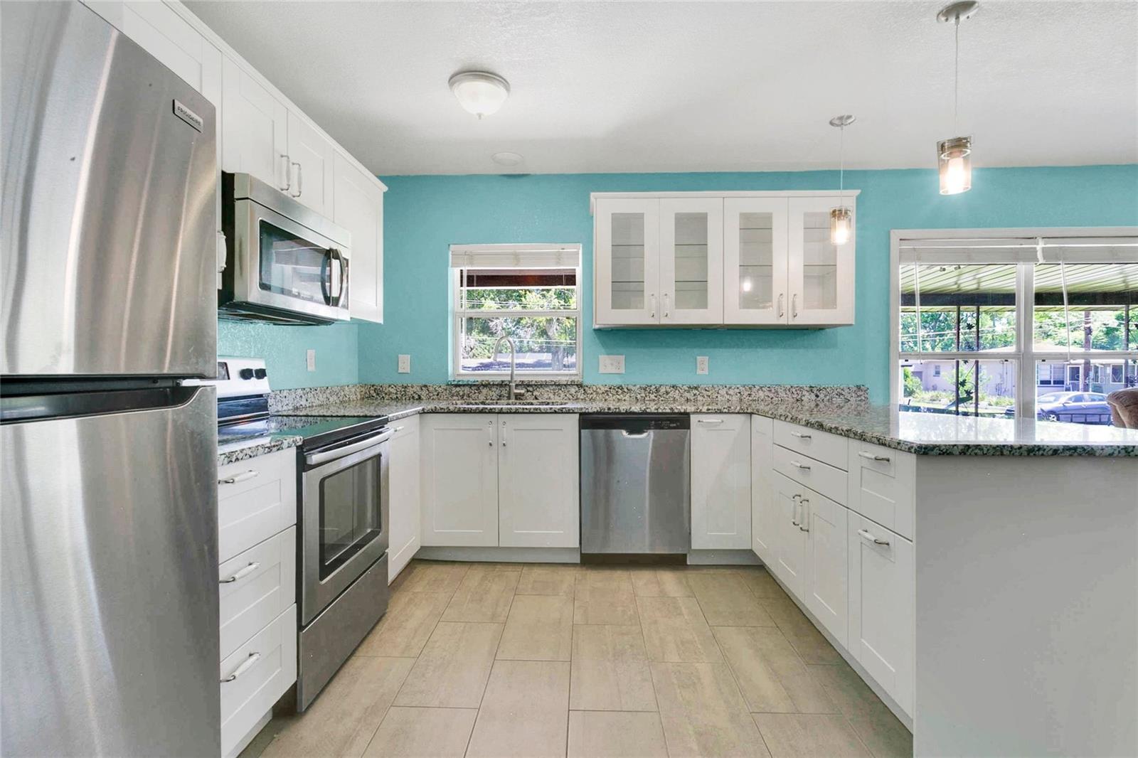 2418 Jersey, Orlando, FL 32806