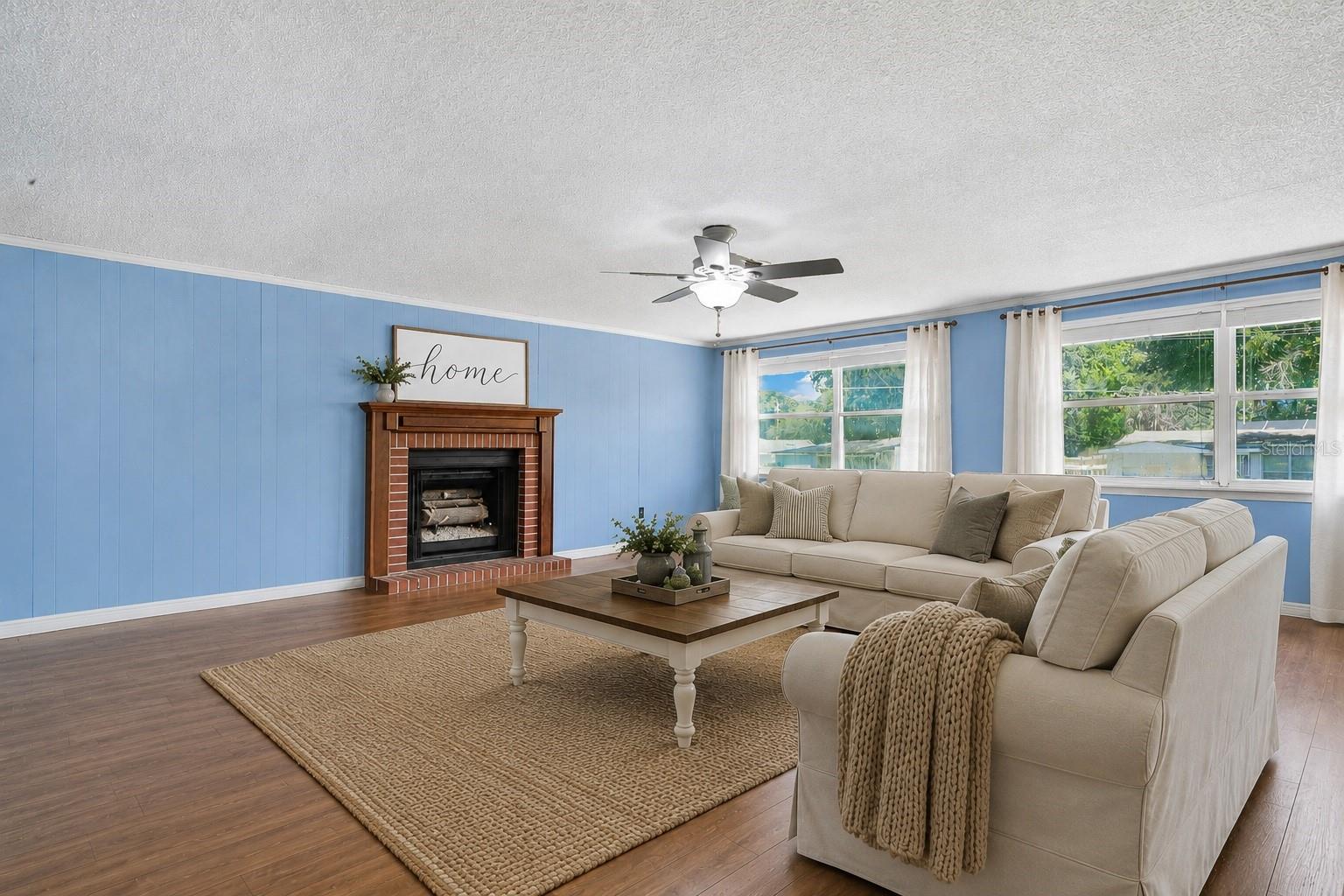 2418 Jersey, Orlando, FL 32806