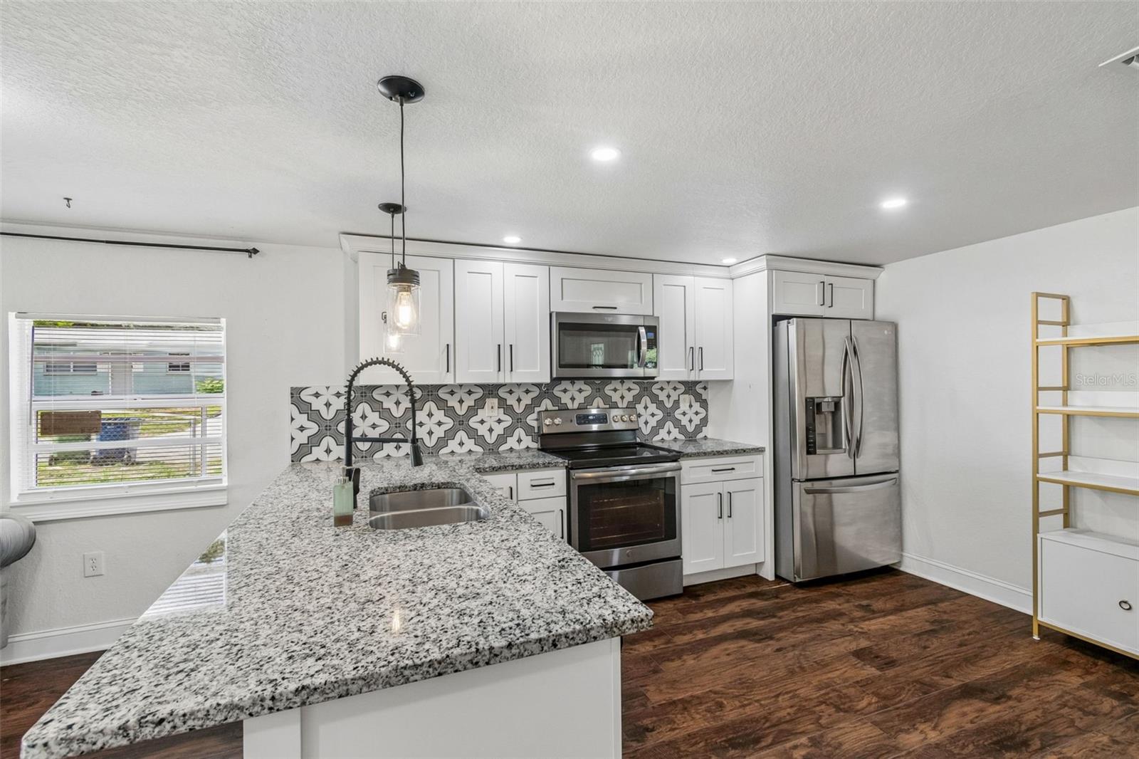 1202 Annie, Tampa, FL 33612